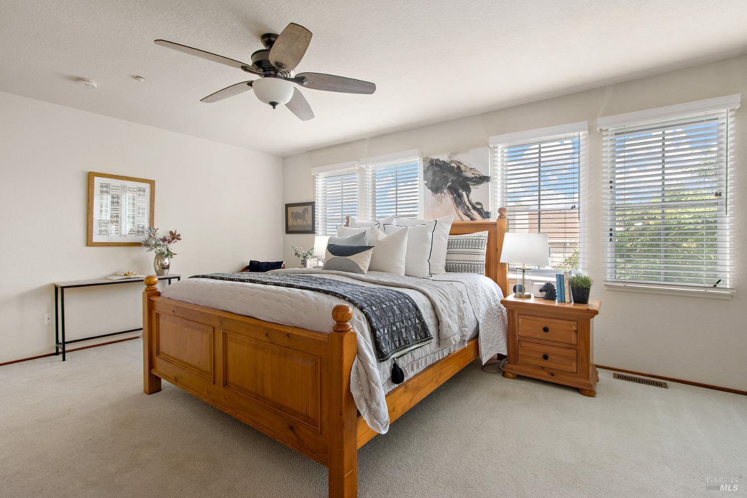 Detail Gallery Image 16 of 33 For 304 Columbia Cir, Benicia,  CA 94510 - 2 Beds | 2/1 Baths