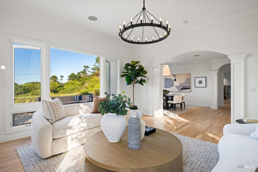 Detail Gallery Image 8 of 58 For 5 Warren Ct, Tiburon,  CA 94920 - 4 Beds | 4/1 Baths