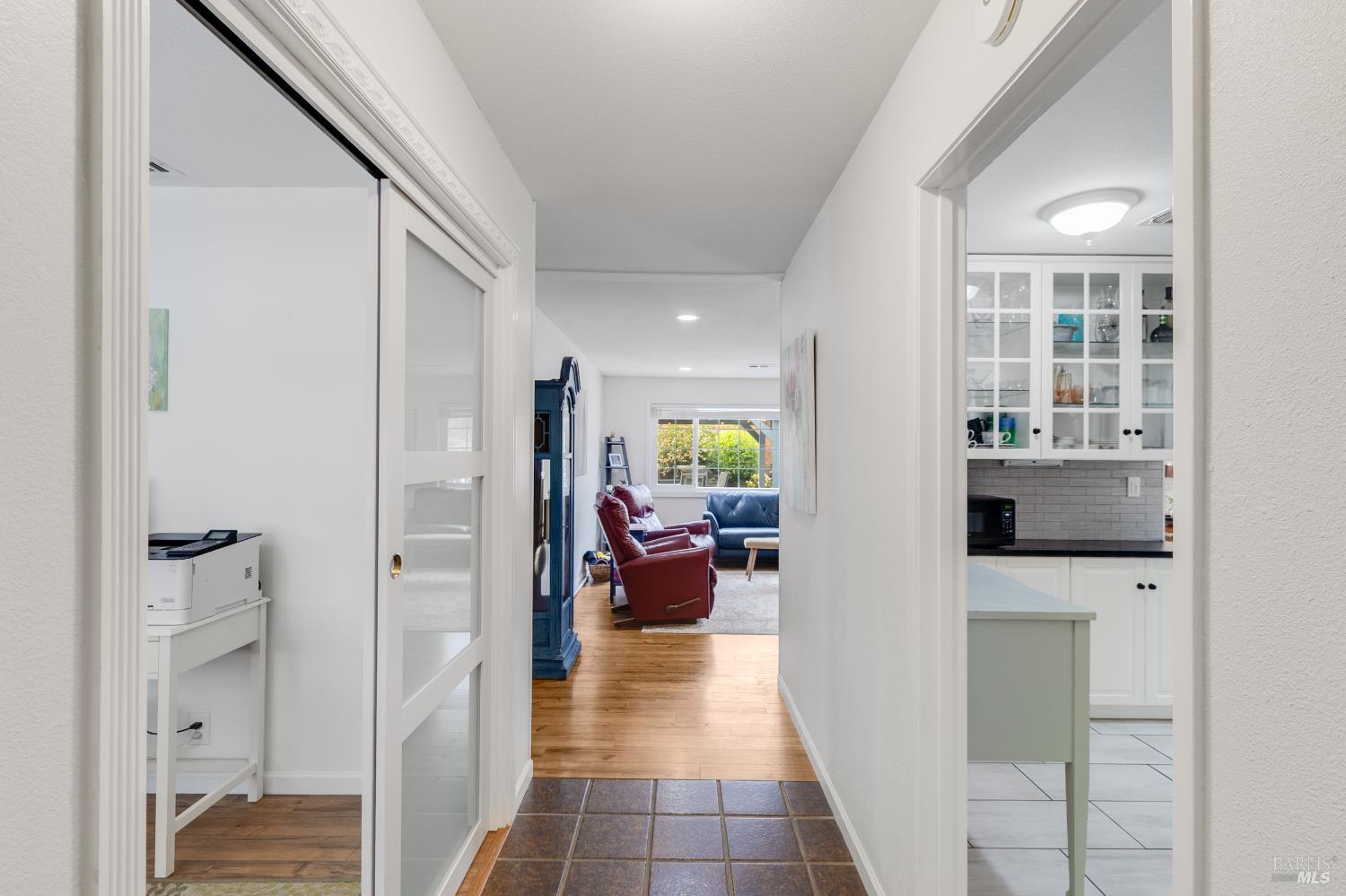 Detail Gallery Image 5 of 52 For 131 Hartford Ave, Vacaville,  CA 95687 - 4 Beds | 2 Baths