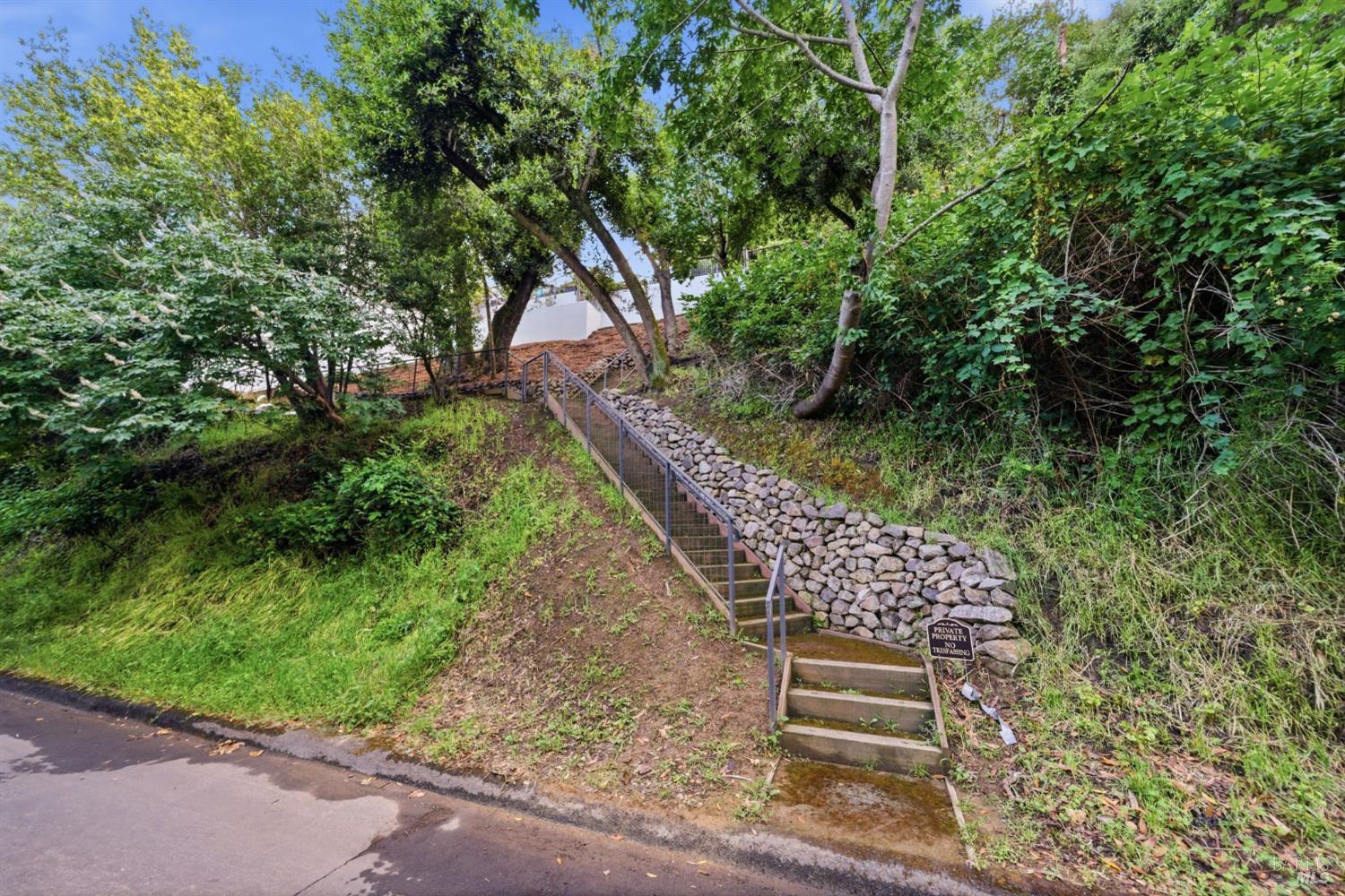 Detail Gallery Image 83 of 88 For 439 Molino Ave, Mill Valley,  CA 94941 - 4 Beds | 2 Baths