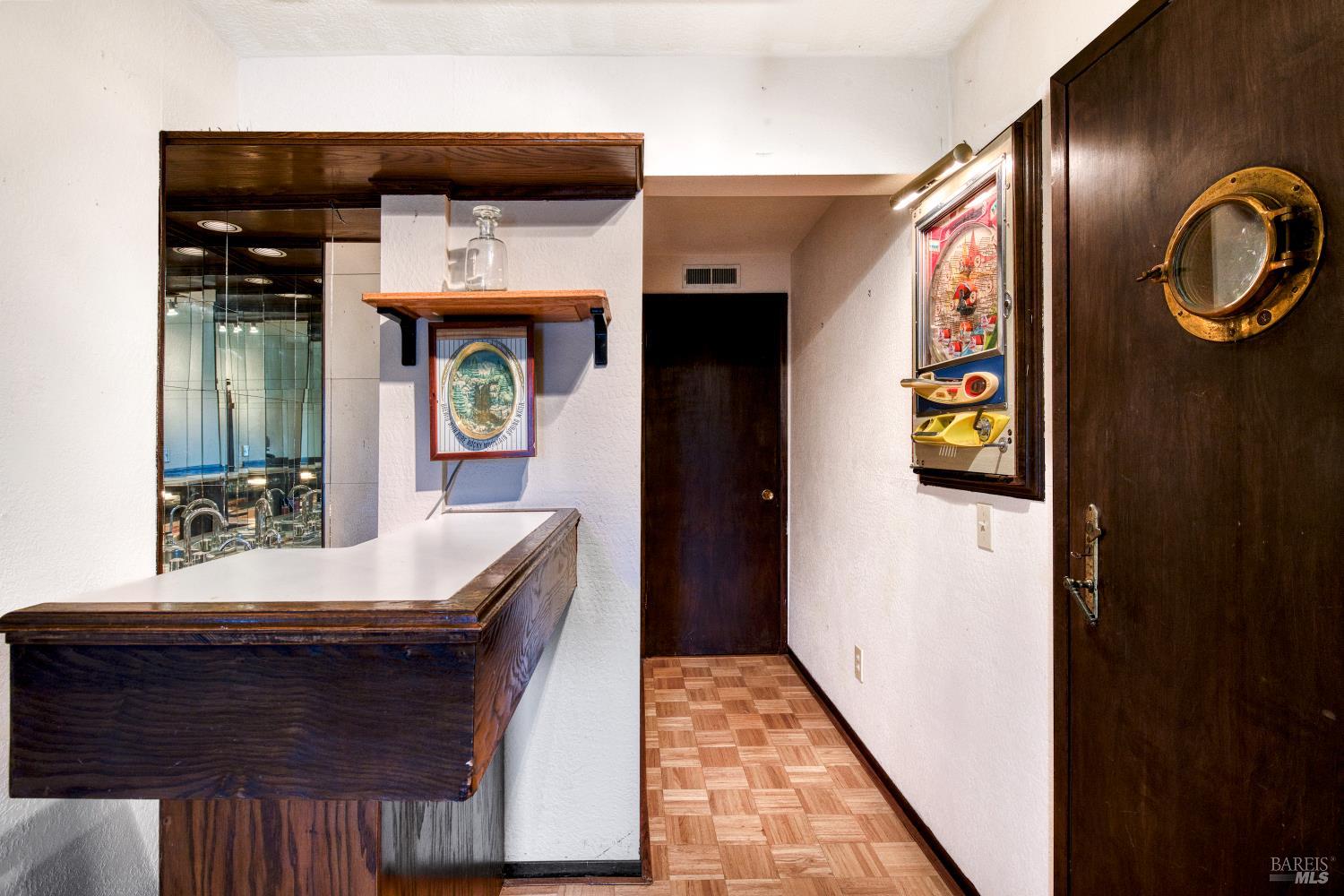 Detail Gallery Image 21 of 32 For 320 Dolan Ave, Mill Valley,  CA 94941 - 4 Beds | 5 Baths