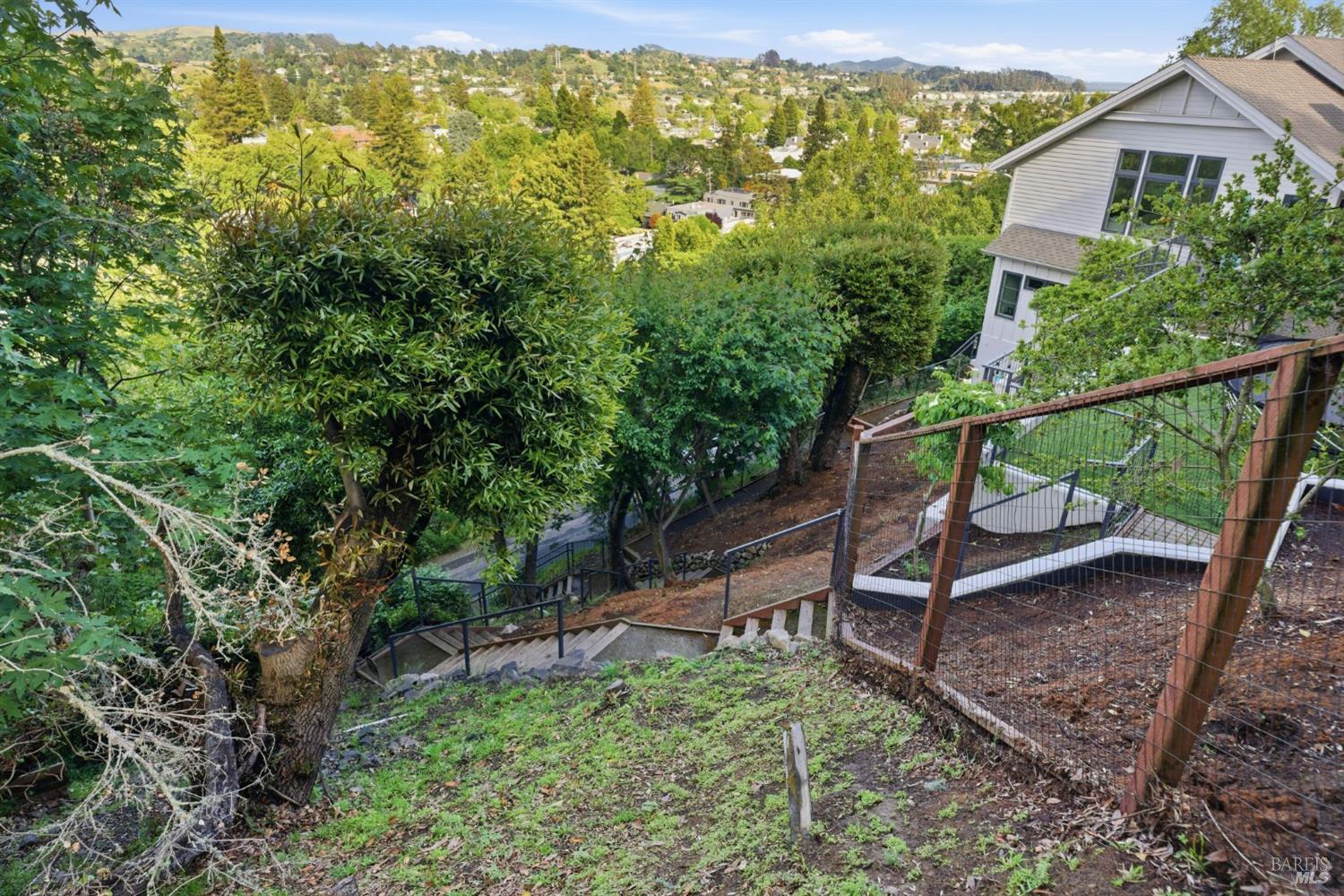 Detail Gallery Image 80 of 88 For 439 Molino Ave, Mill Valley,  CA 94941 - 4 Beds | 2 Baths