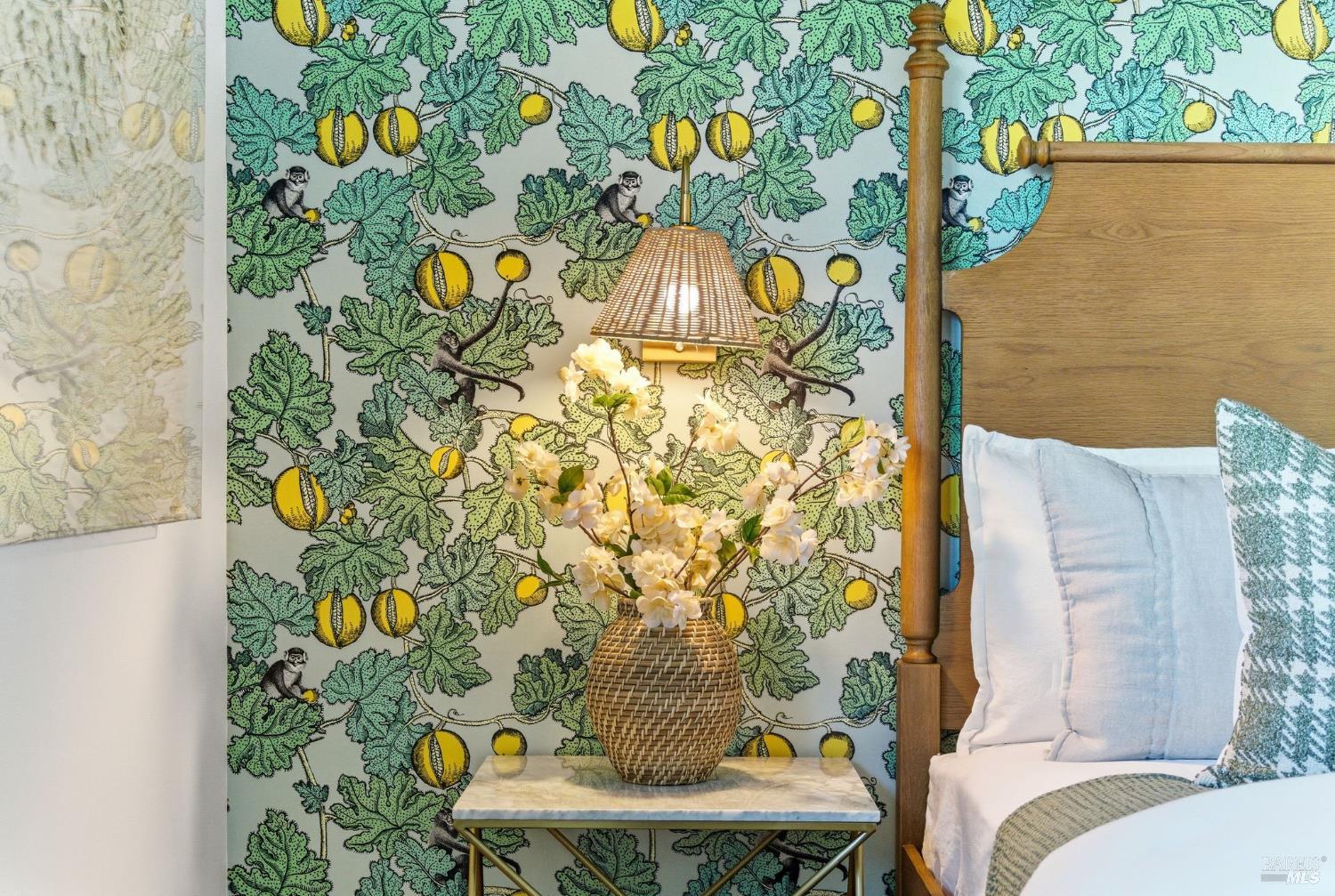 Detail Gallery Image 28 of 88 For 439 Molino Ave, Mill Valley,  CA 94941 - 4 Beds | 2 Baths