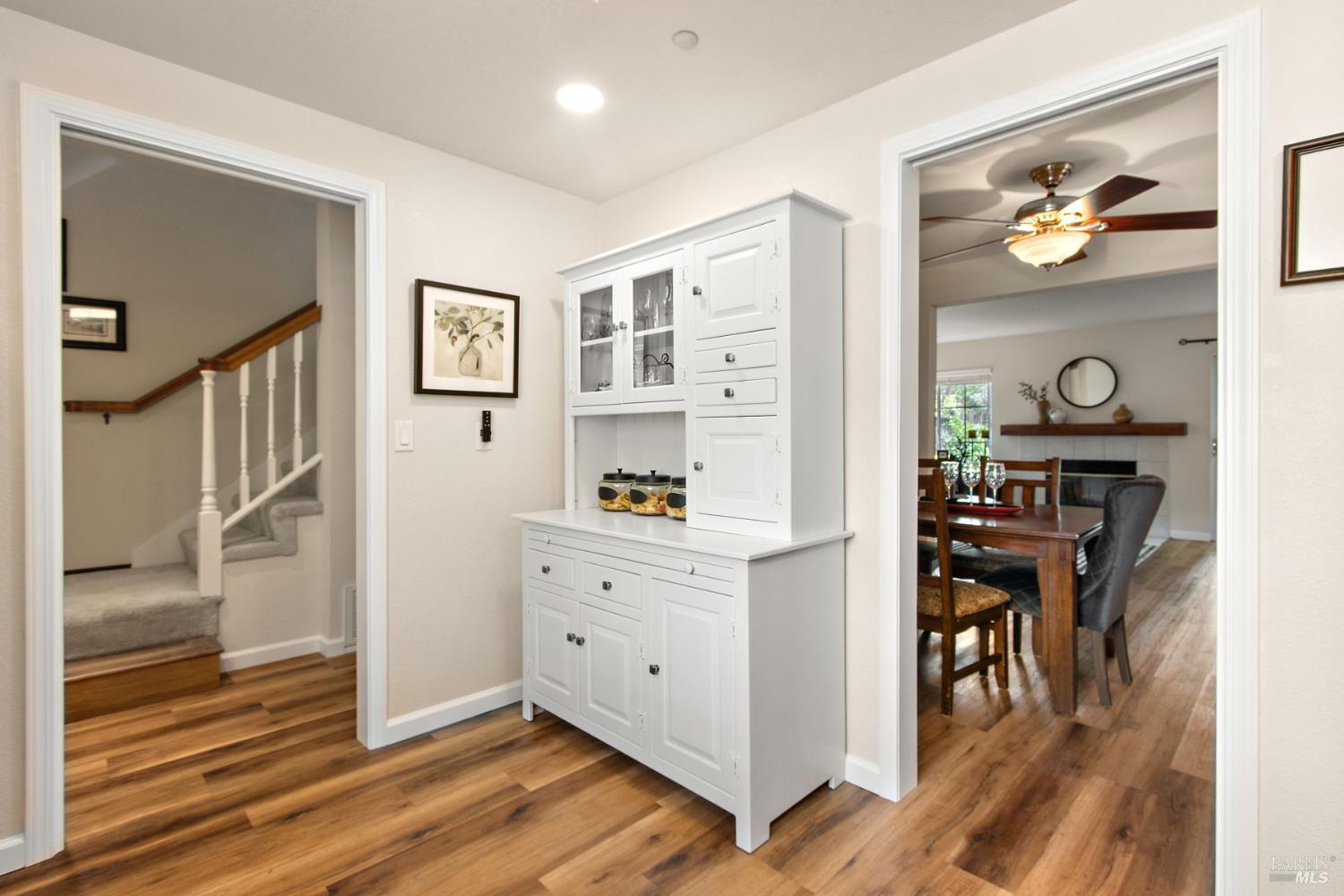 Detail Gallery Image 13 of 33 For 304 Columbia Cir, Benicia,  CA 94510 - 2 Beds | 2/1 Baths