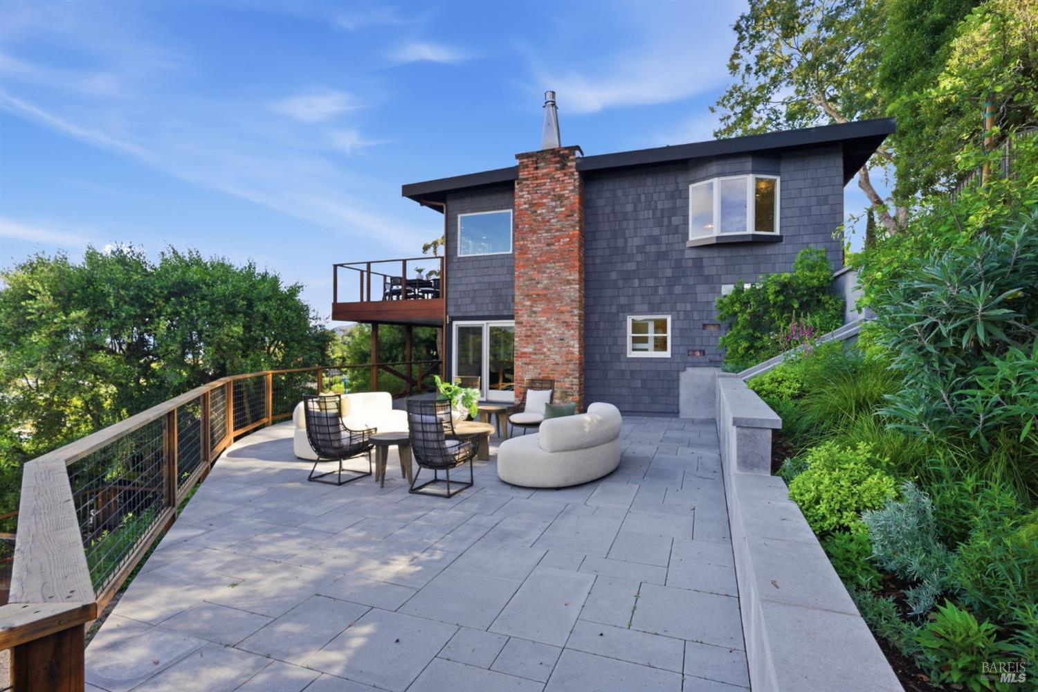 Detail Gallery Image 72 of 88 For 439 Molino Ave, Mill Valley,  CA 94941 - 4 Beds | 2 Baths