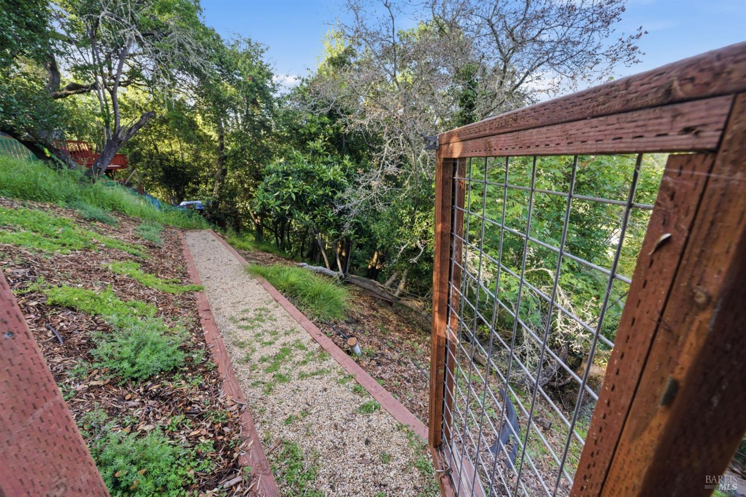 Detail Gallery Image 79 of 88 For 439 Molino Ave, Mill Valley,  CA 94941 - 4 Beds | 2 Baths