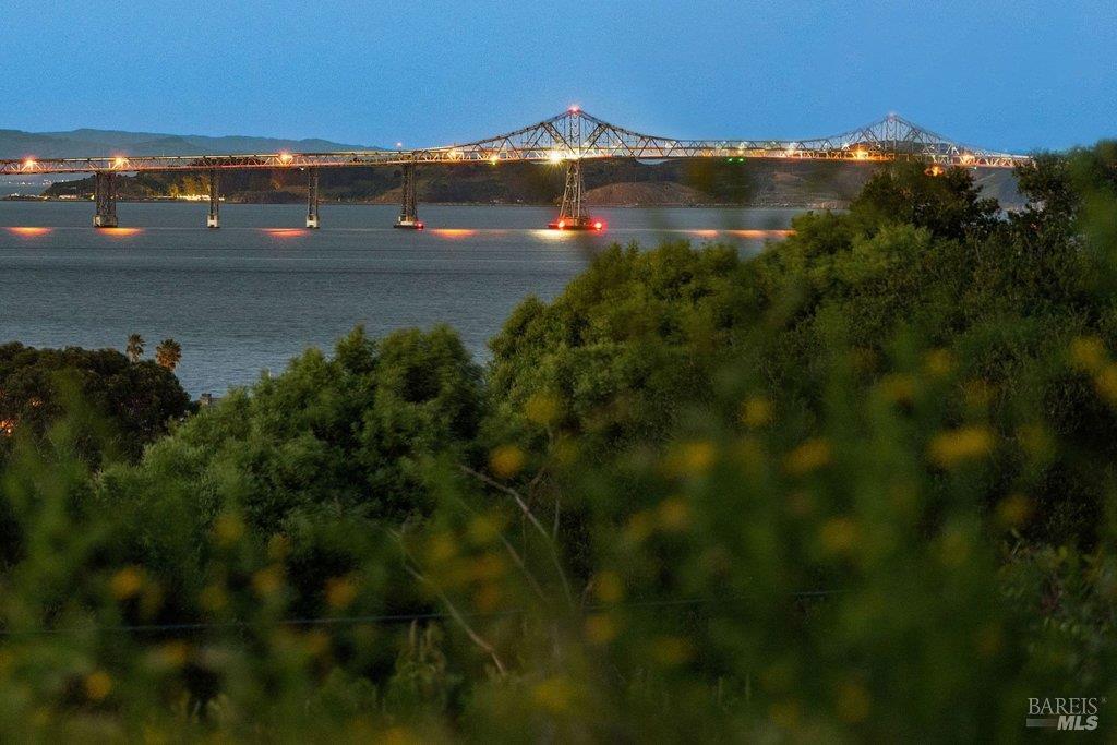 Detail Gallery Image 26 of 58 For 5 Warren Ct, Tiburon,  CA 94920 - 4 Beds | 4/1 Baths