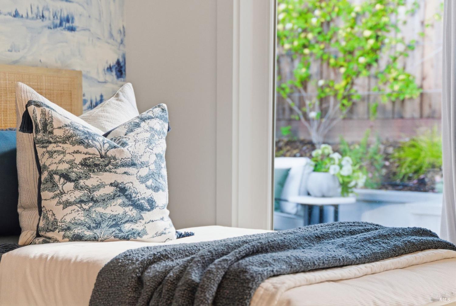 Detail Gallery Image 35 of 88 For 439 Molino Ave, Mill Valley,  CA 94941 - 4 Beds | 2 Baths