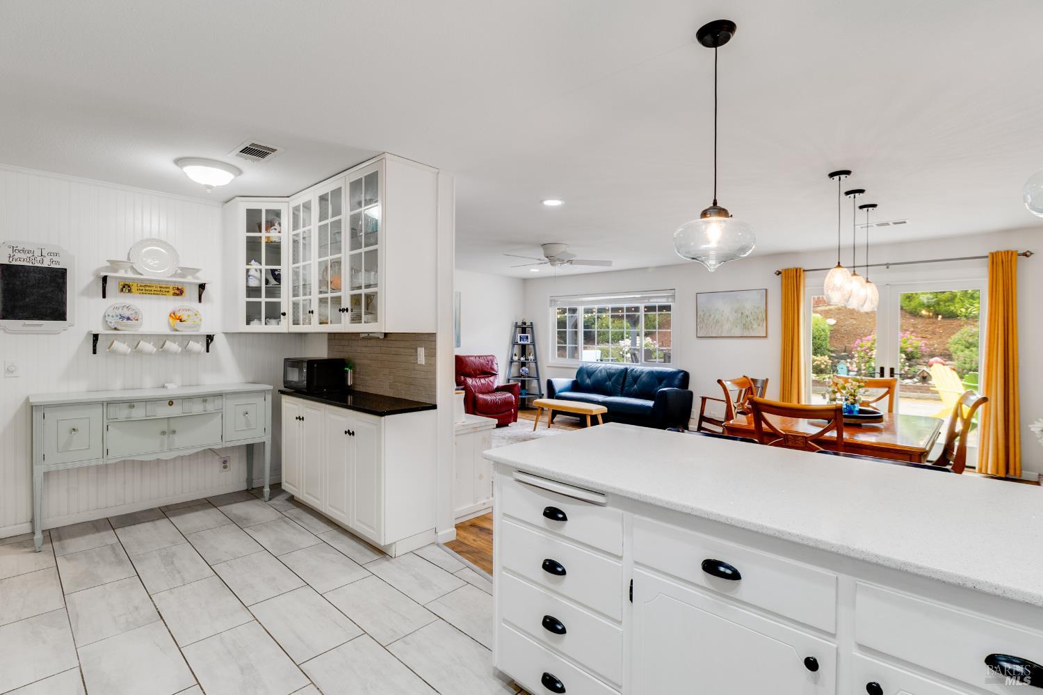 Detail Gallery Image 12 of 52 For 131 Hartford Ave, Vacaville,  CA 95687 - 4 Beds | 2 Baths