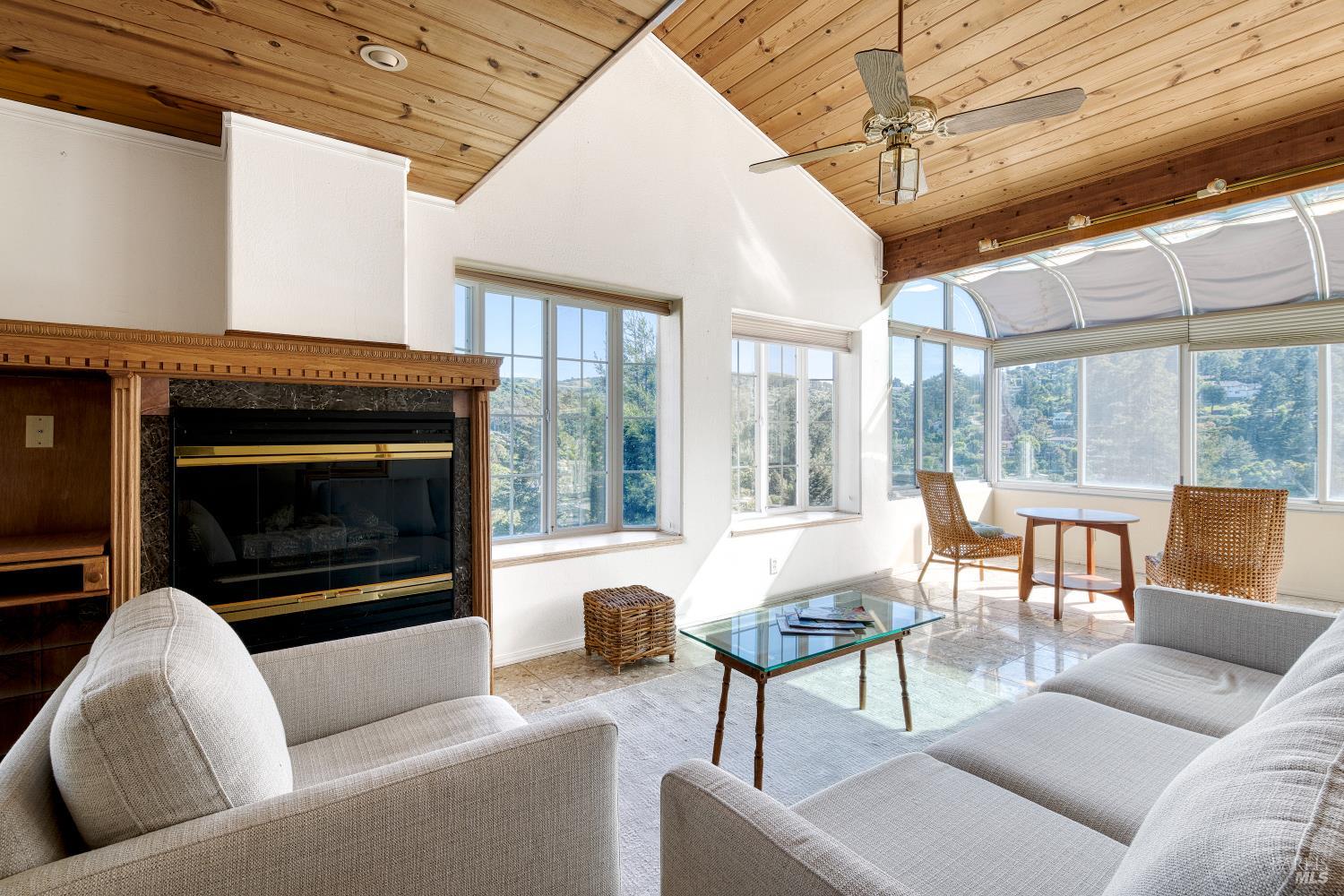 Detail Gallery Image 10 of 32 For 320 Dolan Ave, Mill Valley,  CA 94941 - 4 Beds | 5 Baths