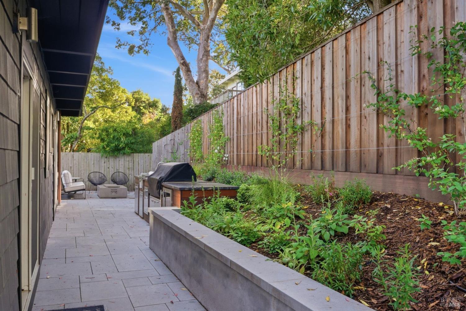 Detail Gallery Image 53 of 88 For 439 Molino Ave, Mill Valley,  CA 94941 - 4 Beds | 2 Baths