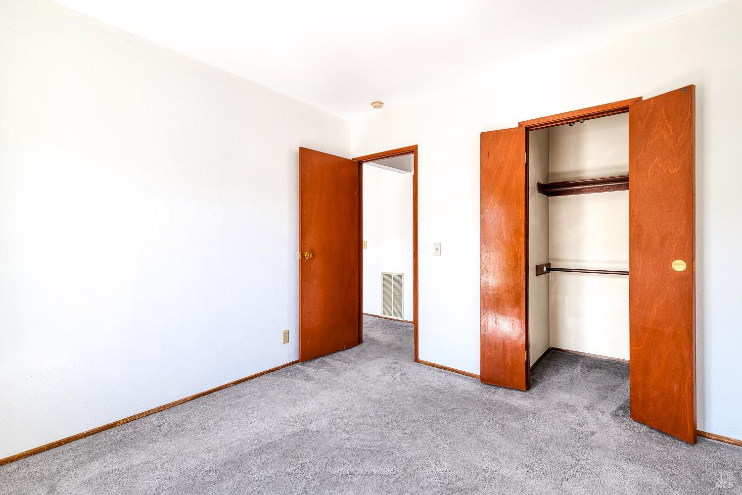 Detail Gallery Image 30 of 32 For 320 Dolan Ave, Mill Valley,  CA 94941 - 4 Beds | 5 Baths