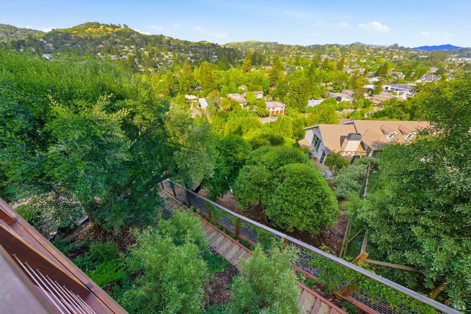 Detail Gallery Image 59 of 88 For 439 Molino Ave, Mill Valley,  CA 94941 - 4 Beds | 2 Baths