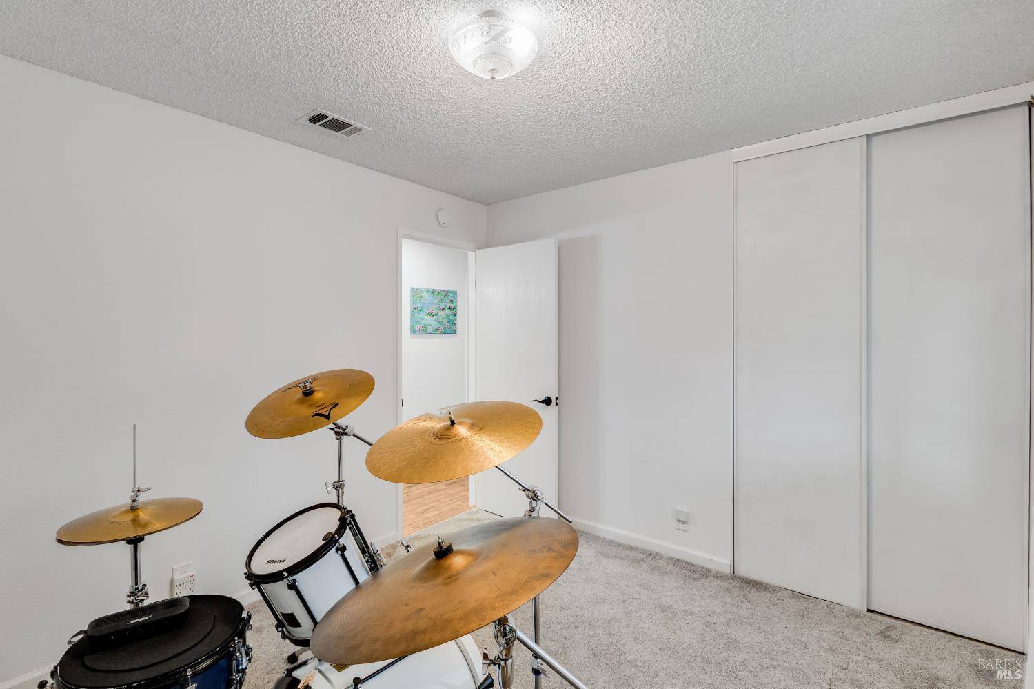 Detail Gallery Image 27 of 52 For 131 Hartford Ave, Vacaville,  CA 95687 - 4 Beds | 2 Baths