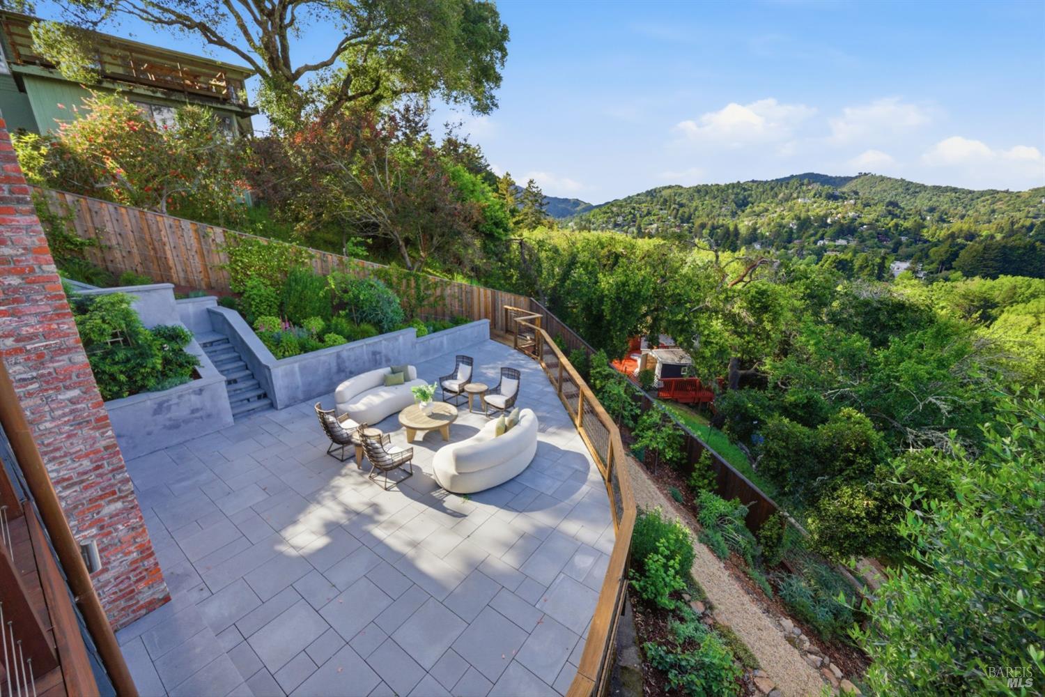 Detail Gallery Image 58 of 88 For 439 Molino Ave, Mill Valley,  CA 94941 - 4 Beds | 2 Baths