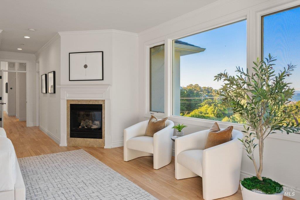 Detail Gallery Image 22 of 58 For 5 Warren Ct, Tiburon,  CA 94920 - 4 Beds | 4/1 Baths