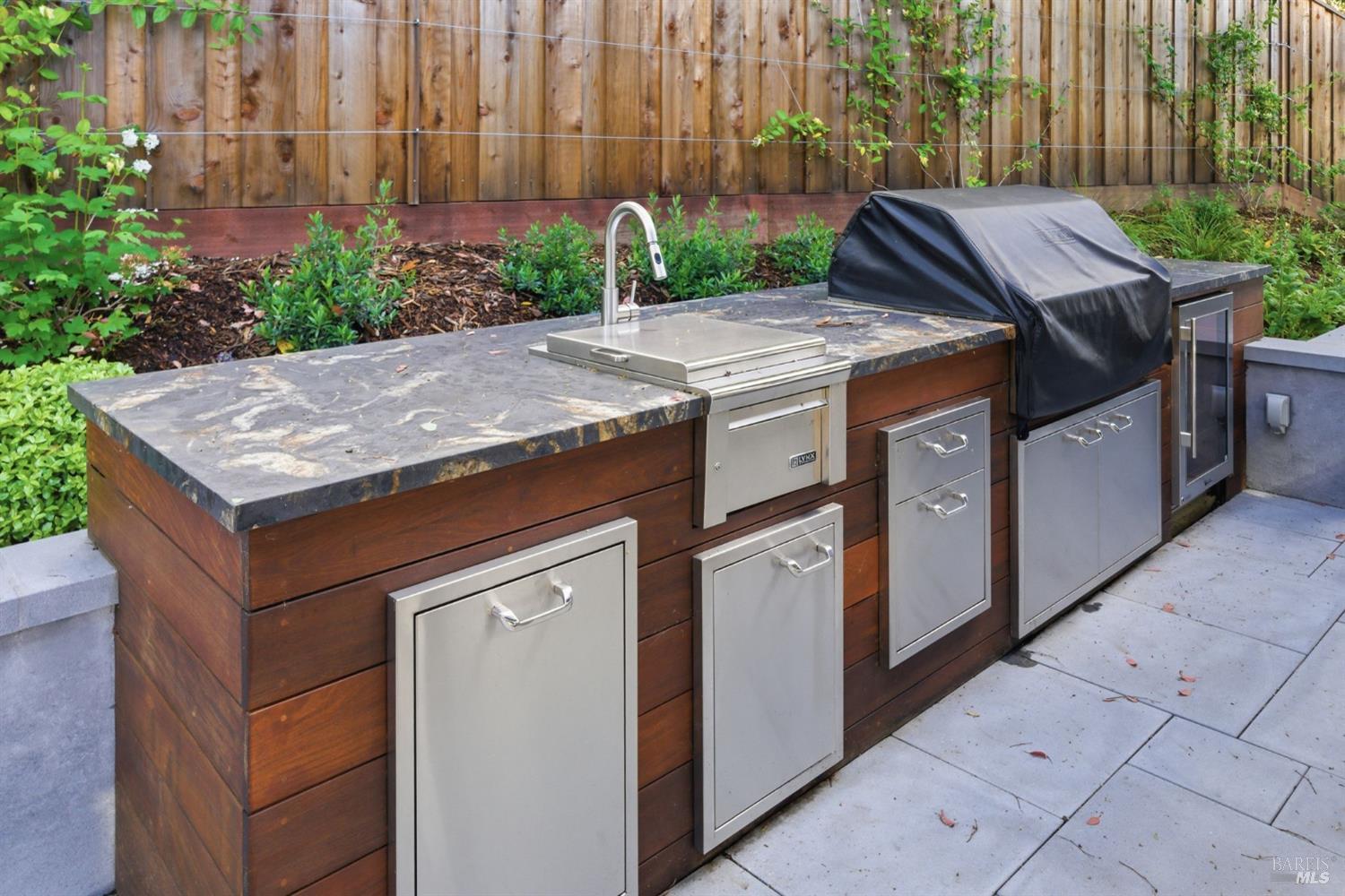 Detail Gallery Image 54 of 88 For 439 Molino Ave, Mill Valley,  CA 94941 - 4 Beds | 2 Baths