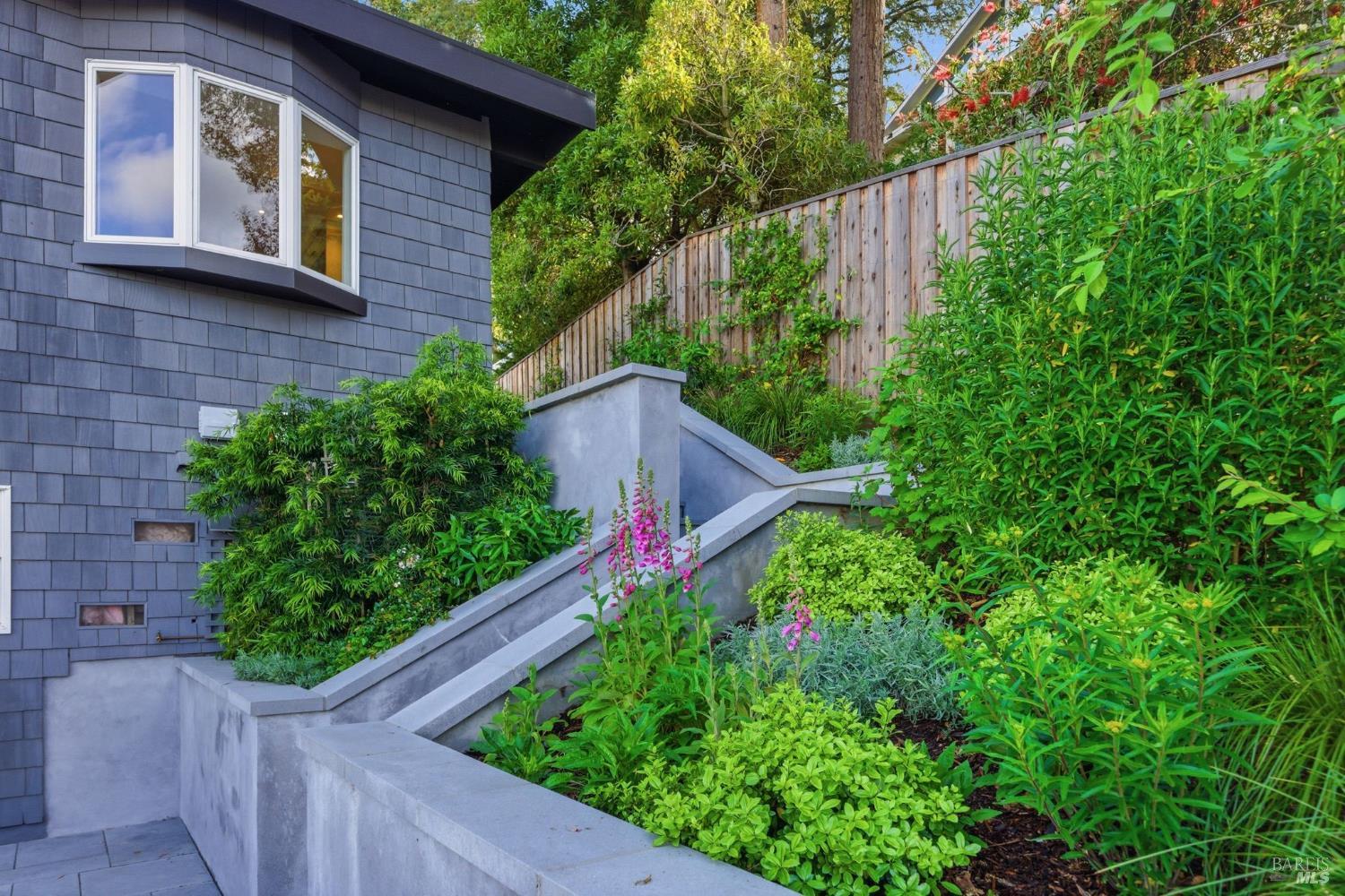 Detail Gallery Image 73 of 88 For 439 Molino Ave, Mill Valley,  CA 94941 - 4 Beds | 2 Baths