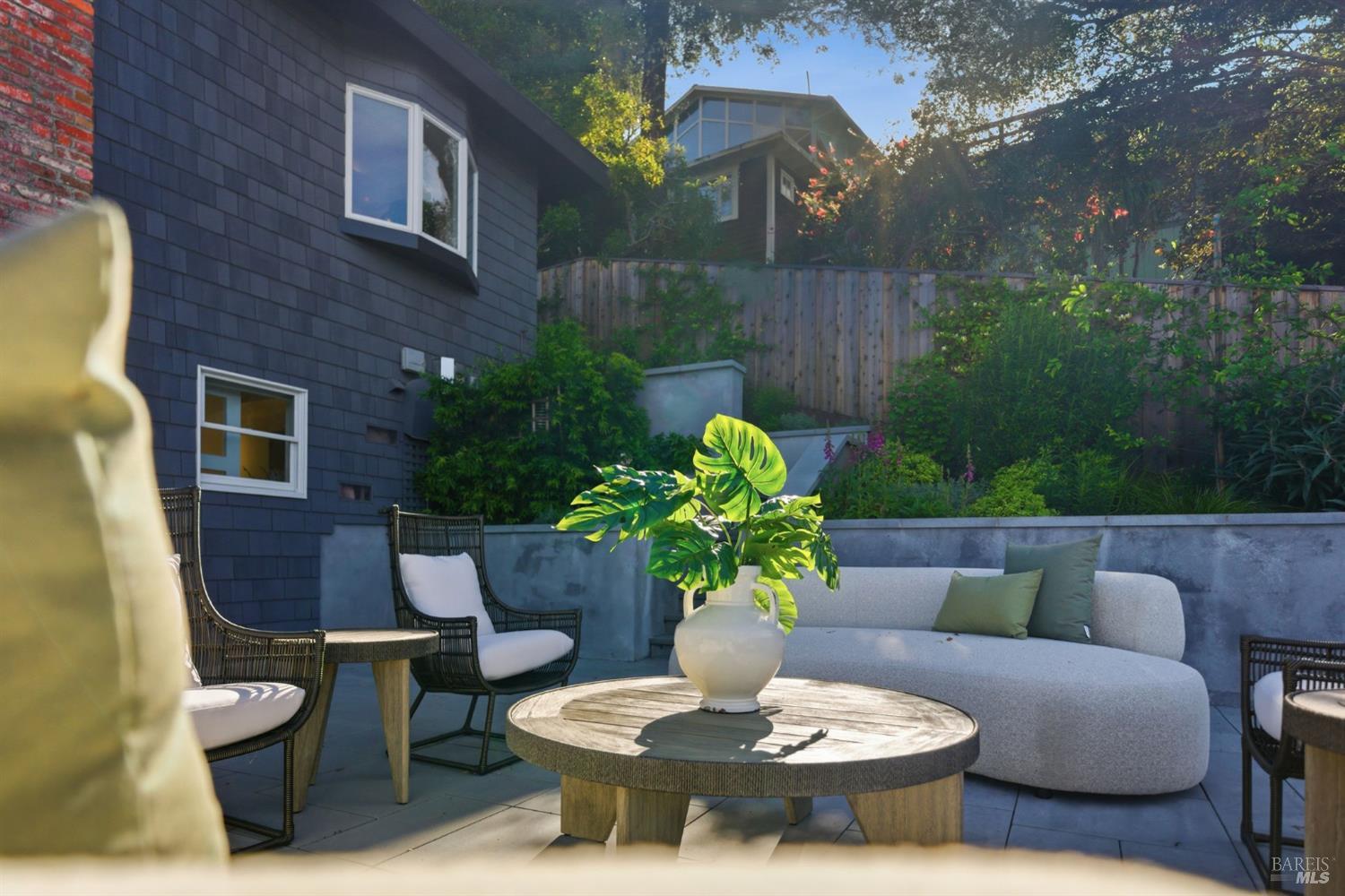 Detail Gallery Image 70 of 88 For 439 Molino Ave, Mill Valley,  CA 94941 - 4 Beds | 2 Baths