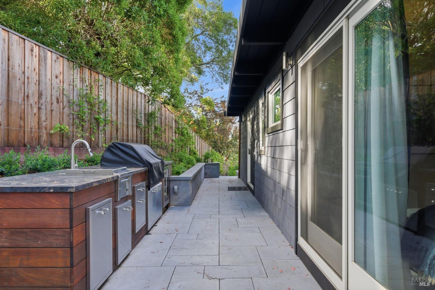 Detail Gallery Image 52 of 88 For 439 Molino Ave, Mill Valley,  CA 94941 - 4 Beds | 2 Baths