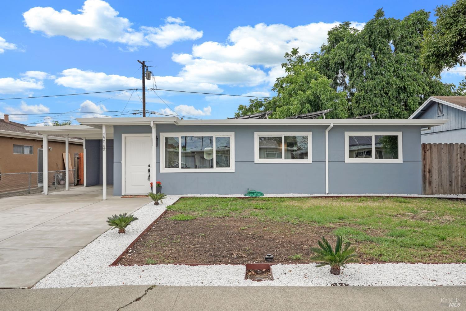 Front Image Thumbnail for BA326032694