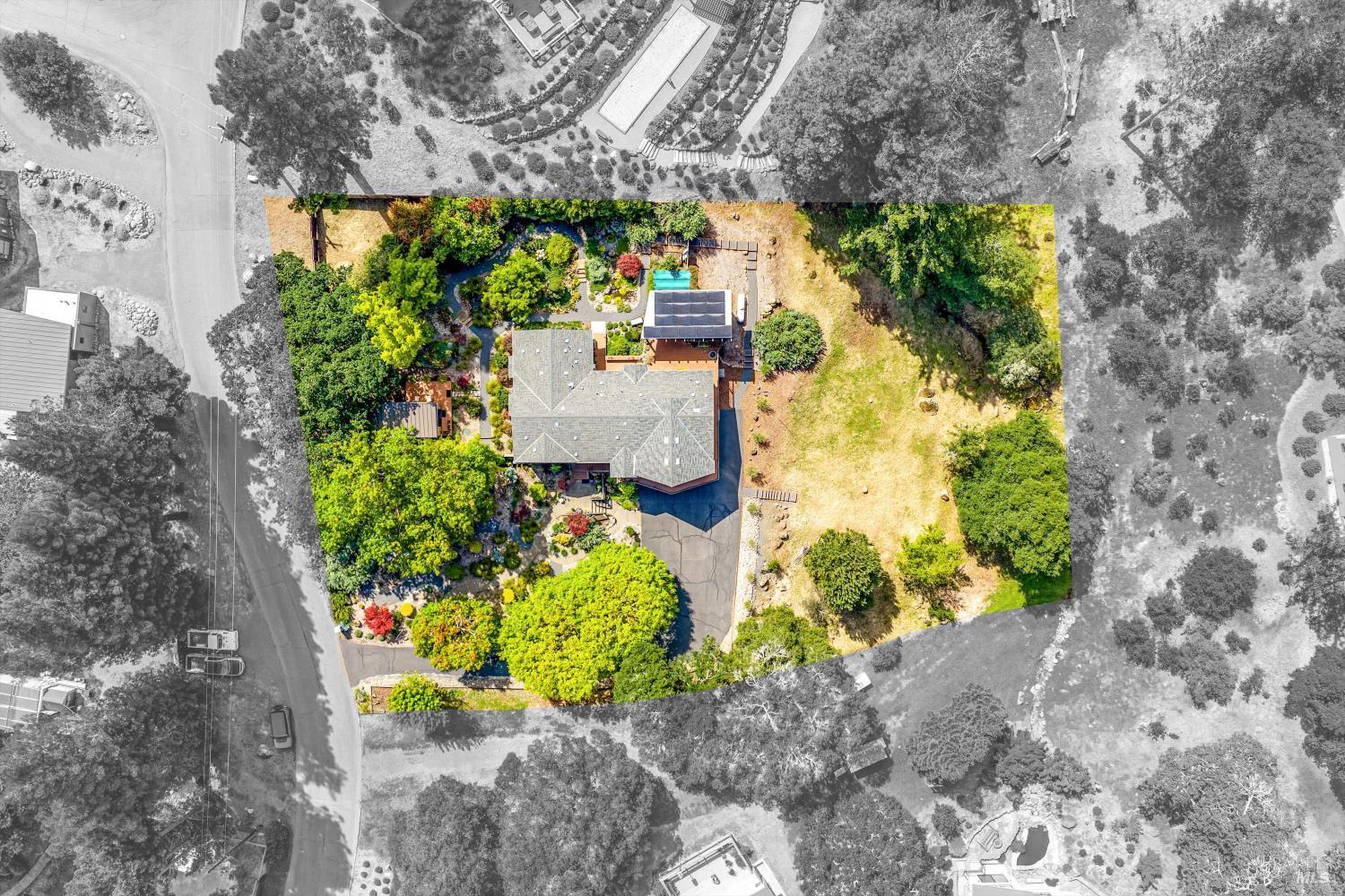 4089 Bayberry Drive photo 2