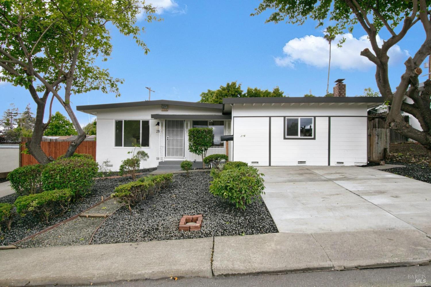 Front Image Thumbnail for BA326033354