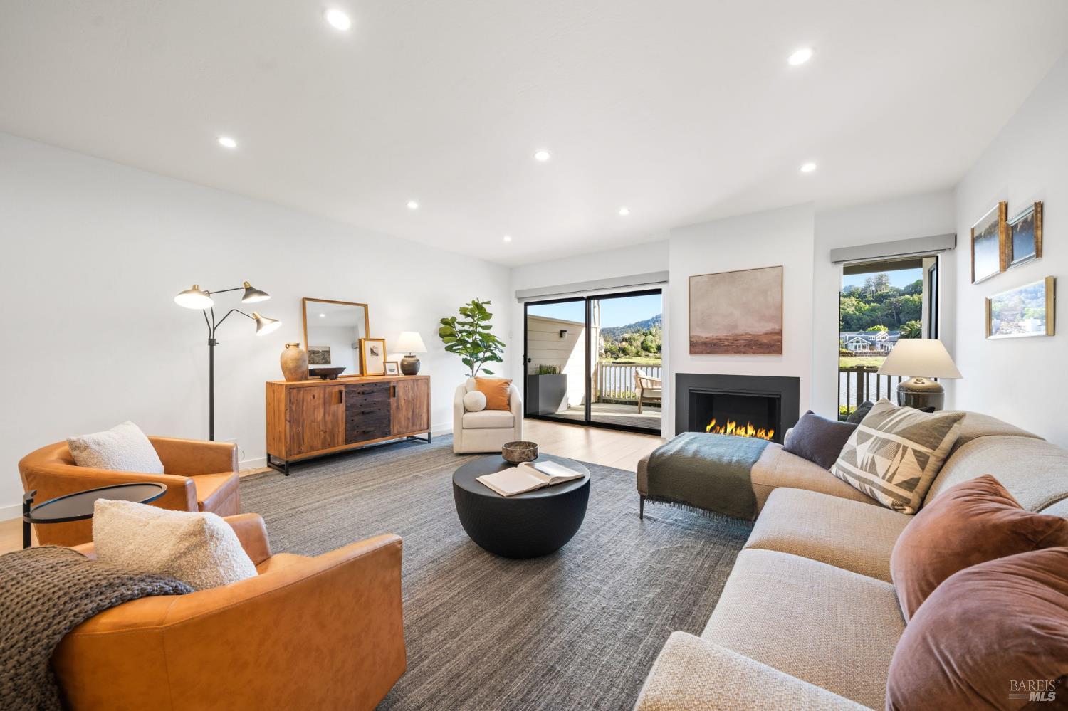 1131 S Eliseo Drive