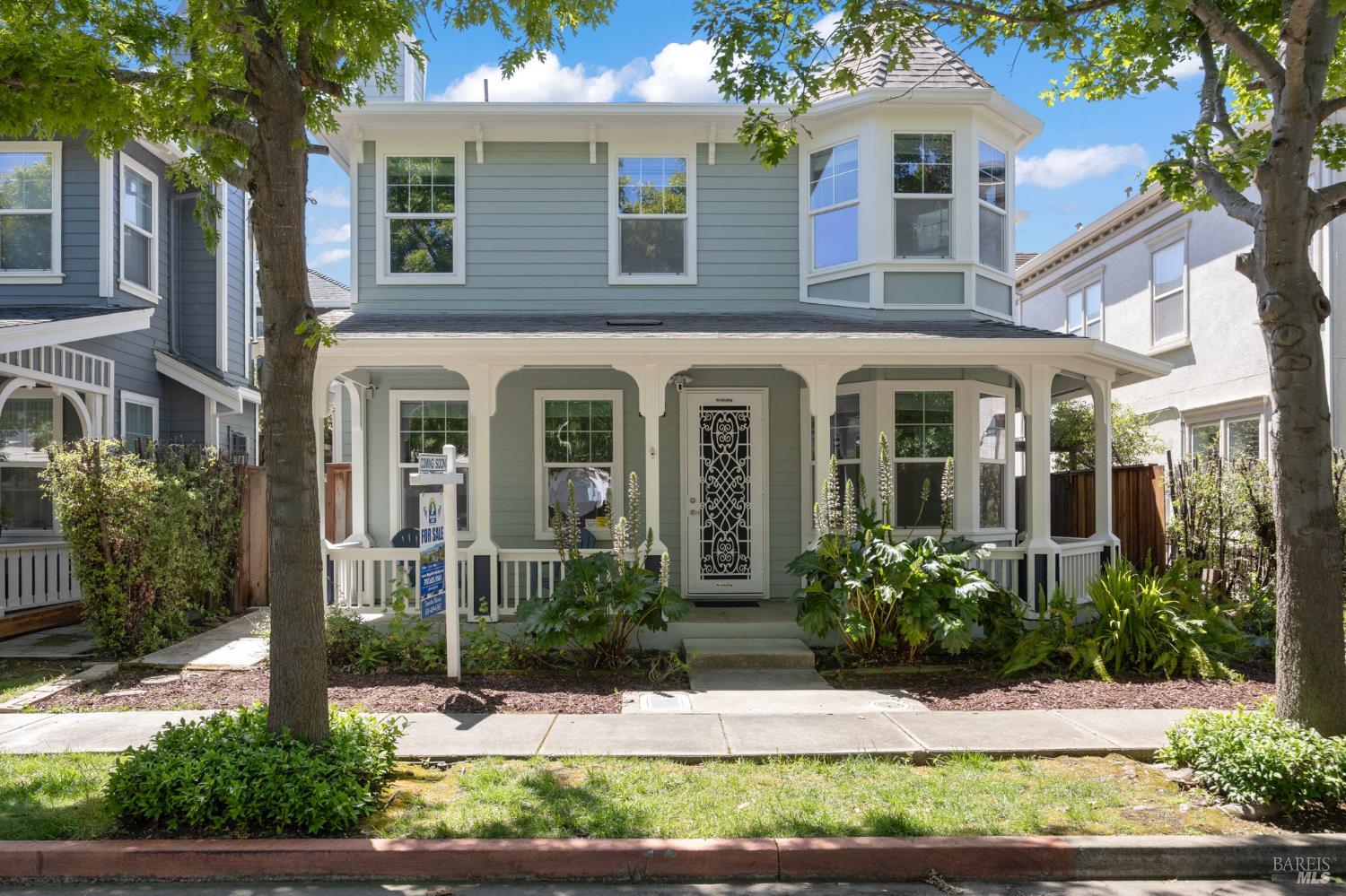 Front Image Thumbnail for BA326033215