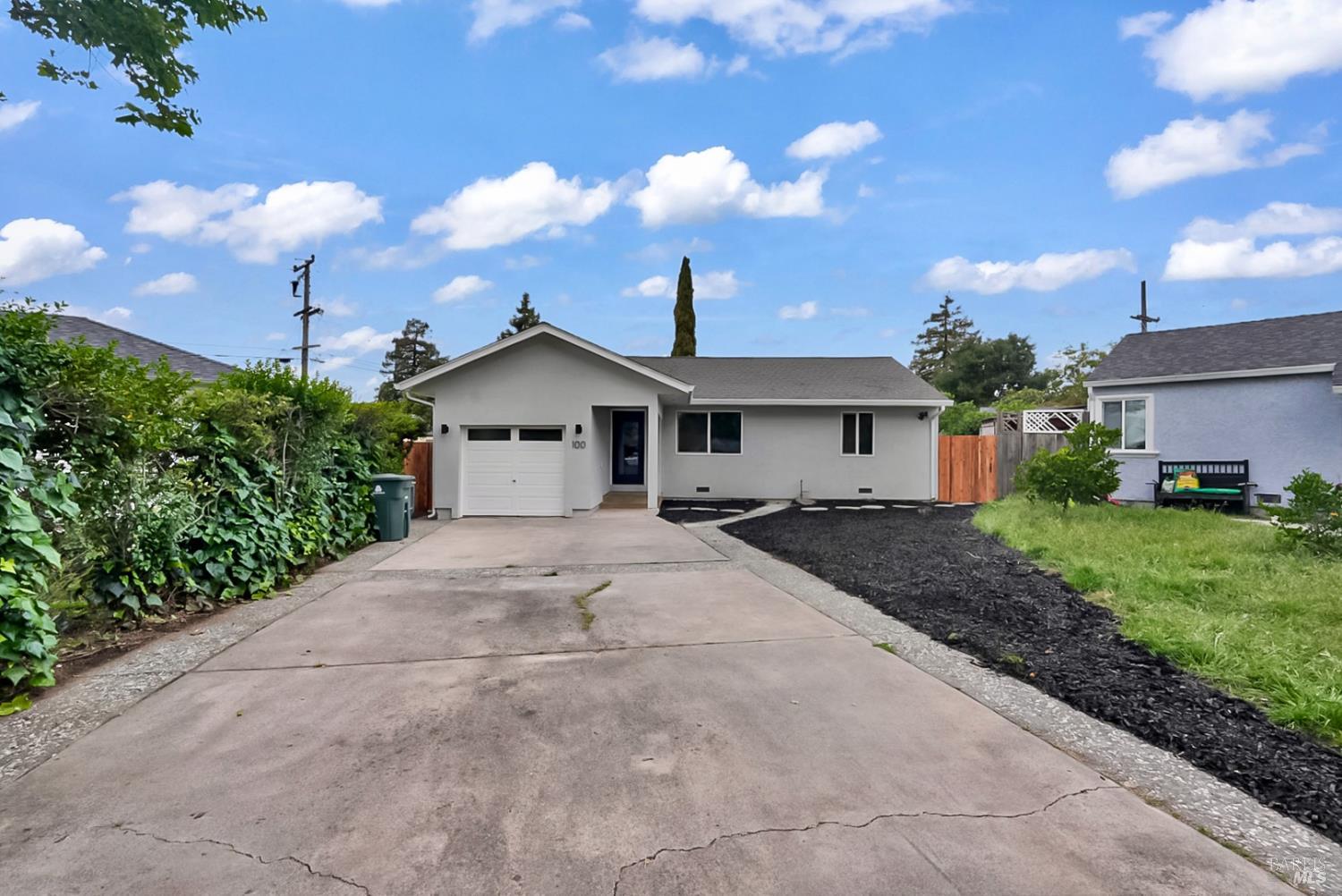 Front Image Thumbnail for BA326035383