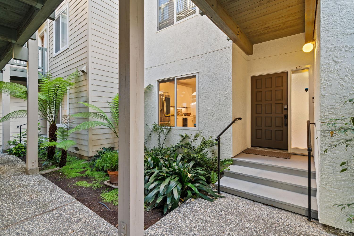 1131 S Eliseo Drive