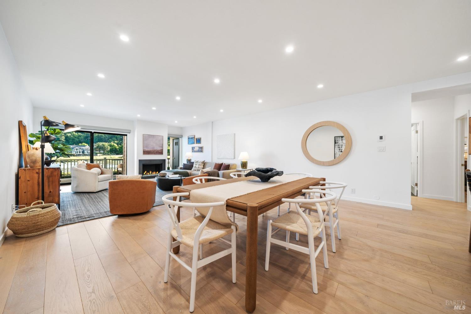 1131 S Eliseo Drive