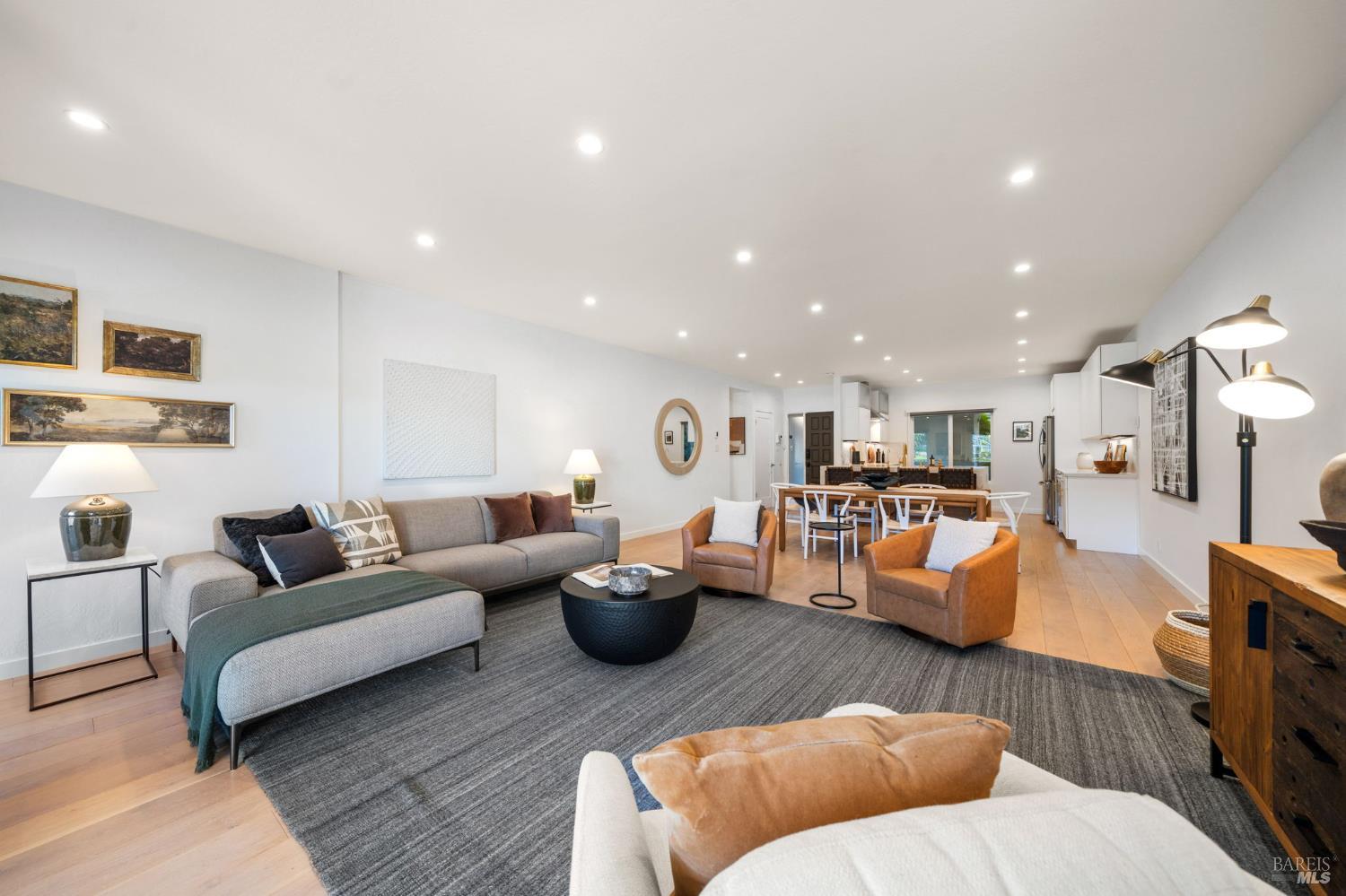 1131 S Eliseo Drive