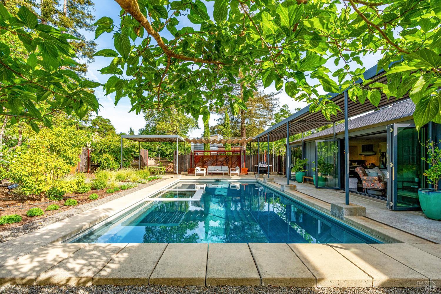 Front Image Thumbnail for BA326026356