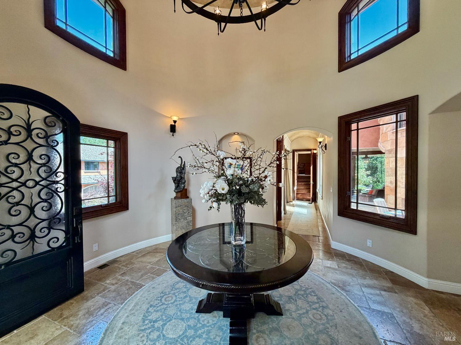 1312 Summit Drive photo 3