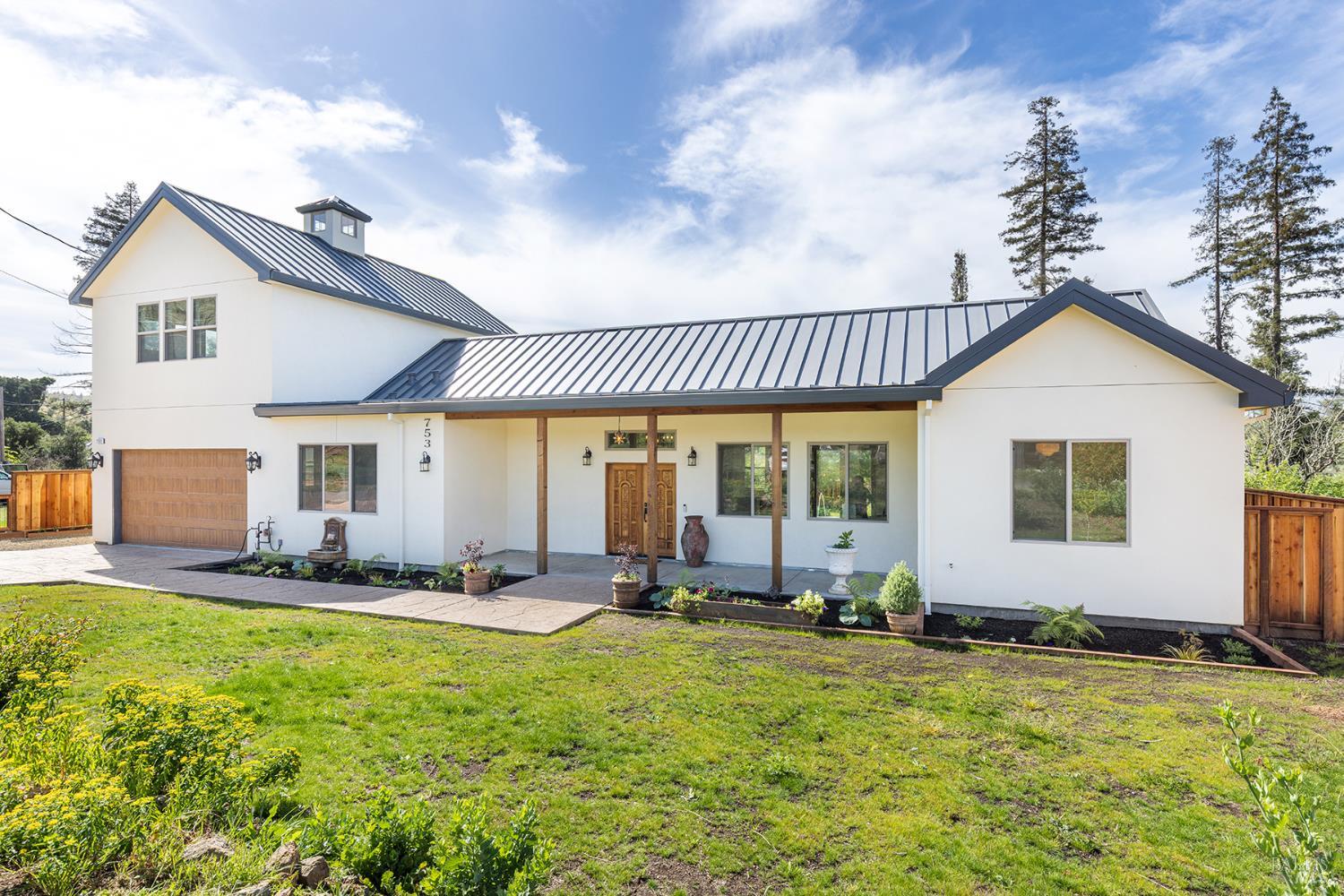 753 Sunnyside Road photo 2