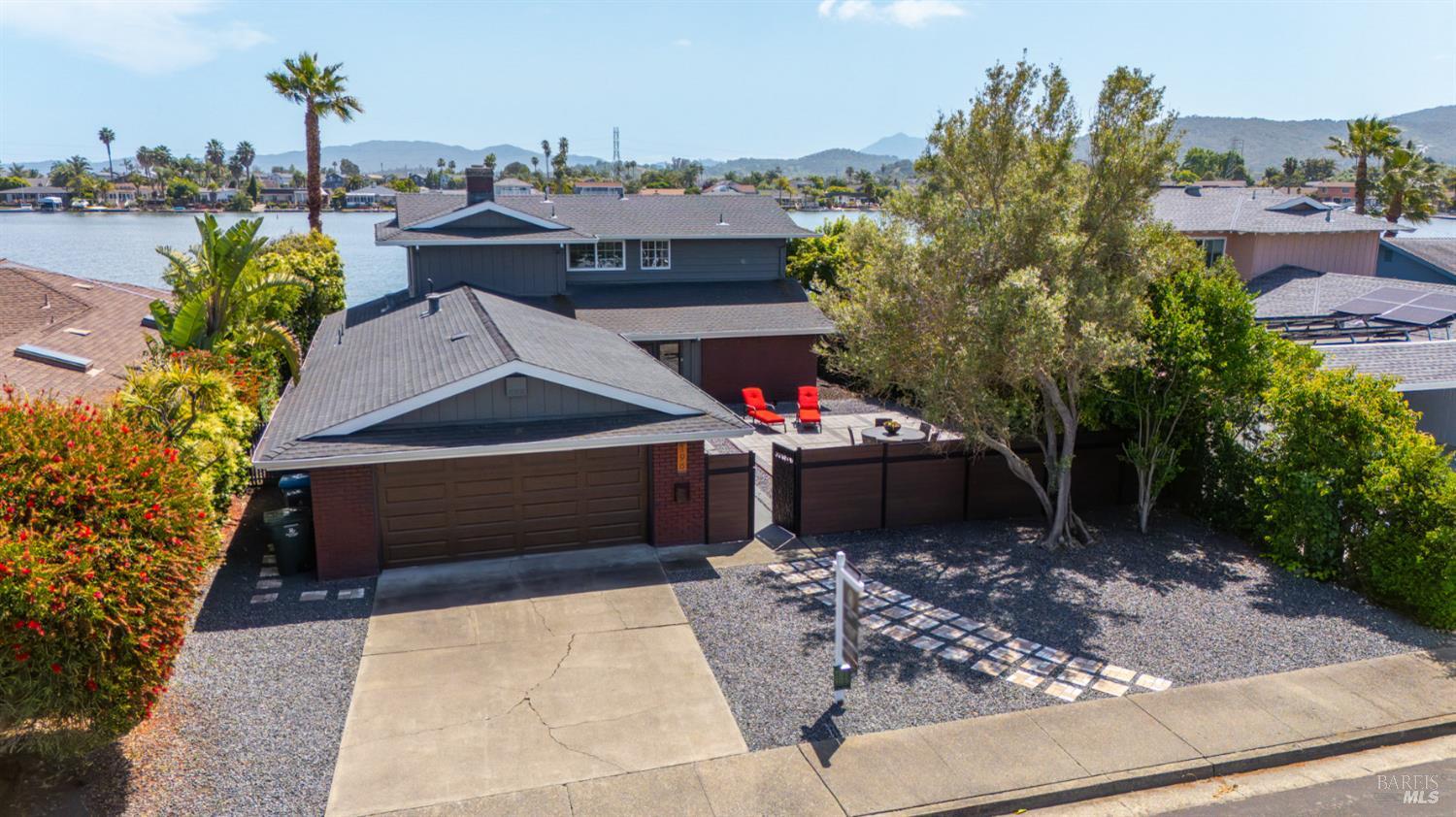 Front Image Thumbnail for BA326036109