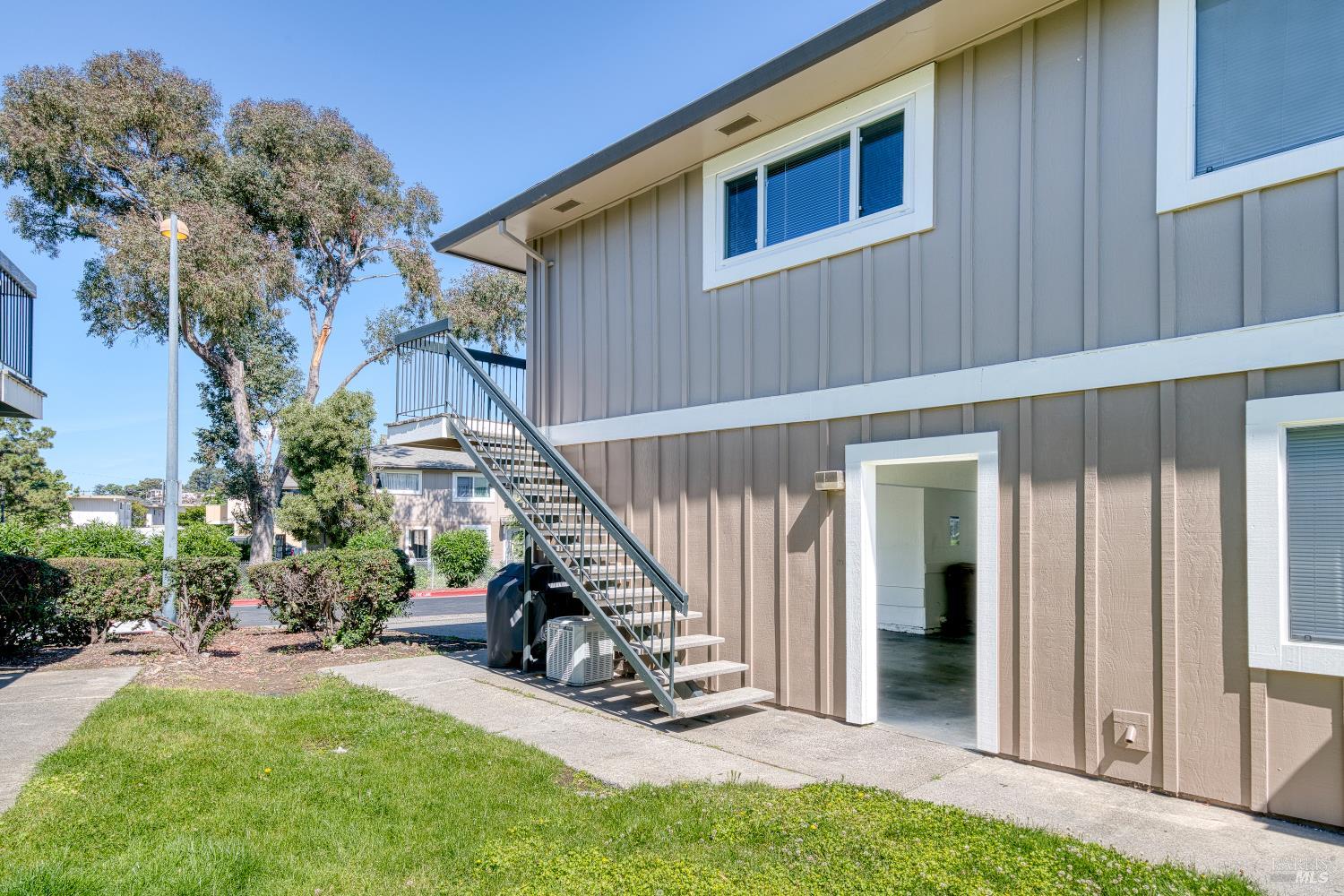 247 Bahia Place photo 2