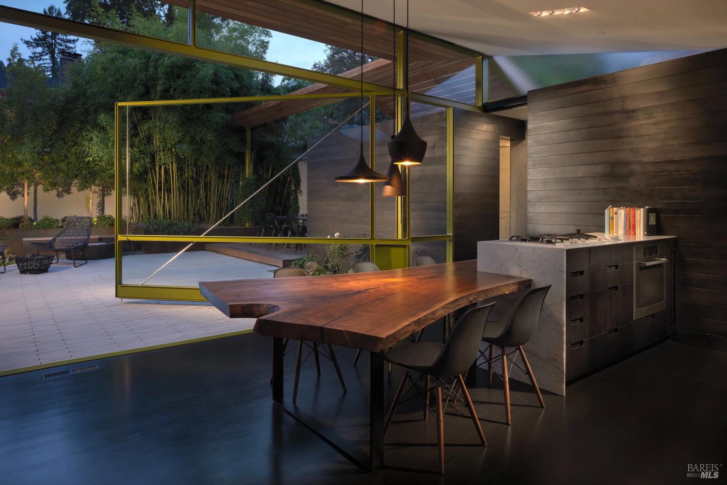 Front Image Thumbnail for BA326033466