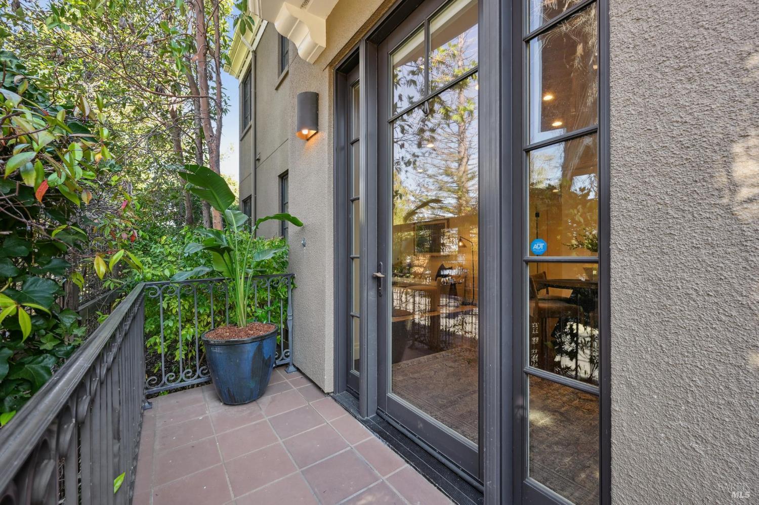1 Tamalpais Commons Lane photo 2