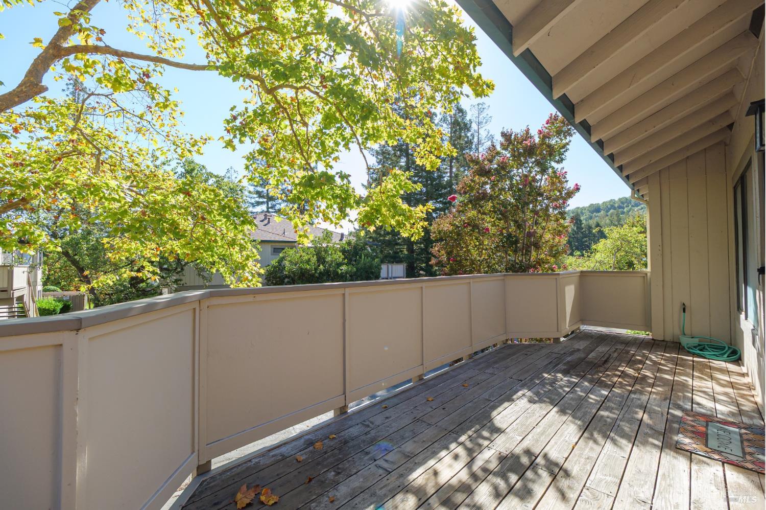 306 Silvio Lane photo 3