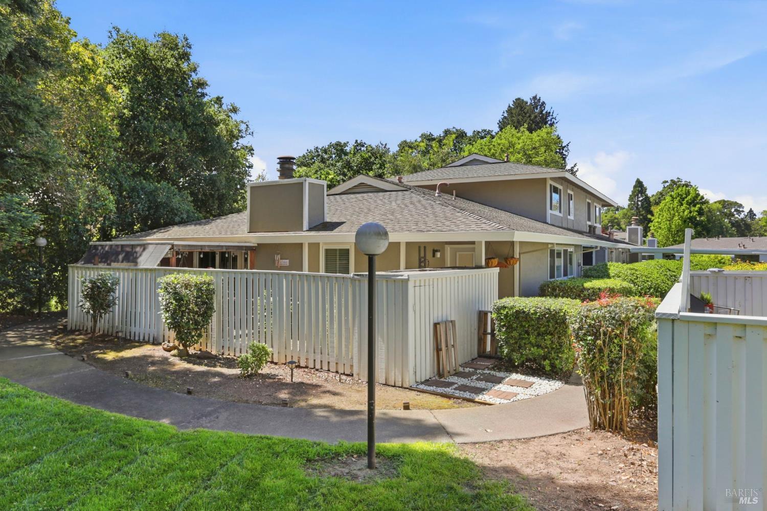 Front Image Thumbnail for BA326036293