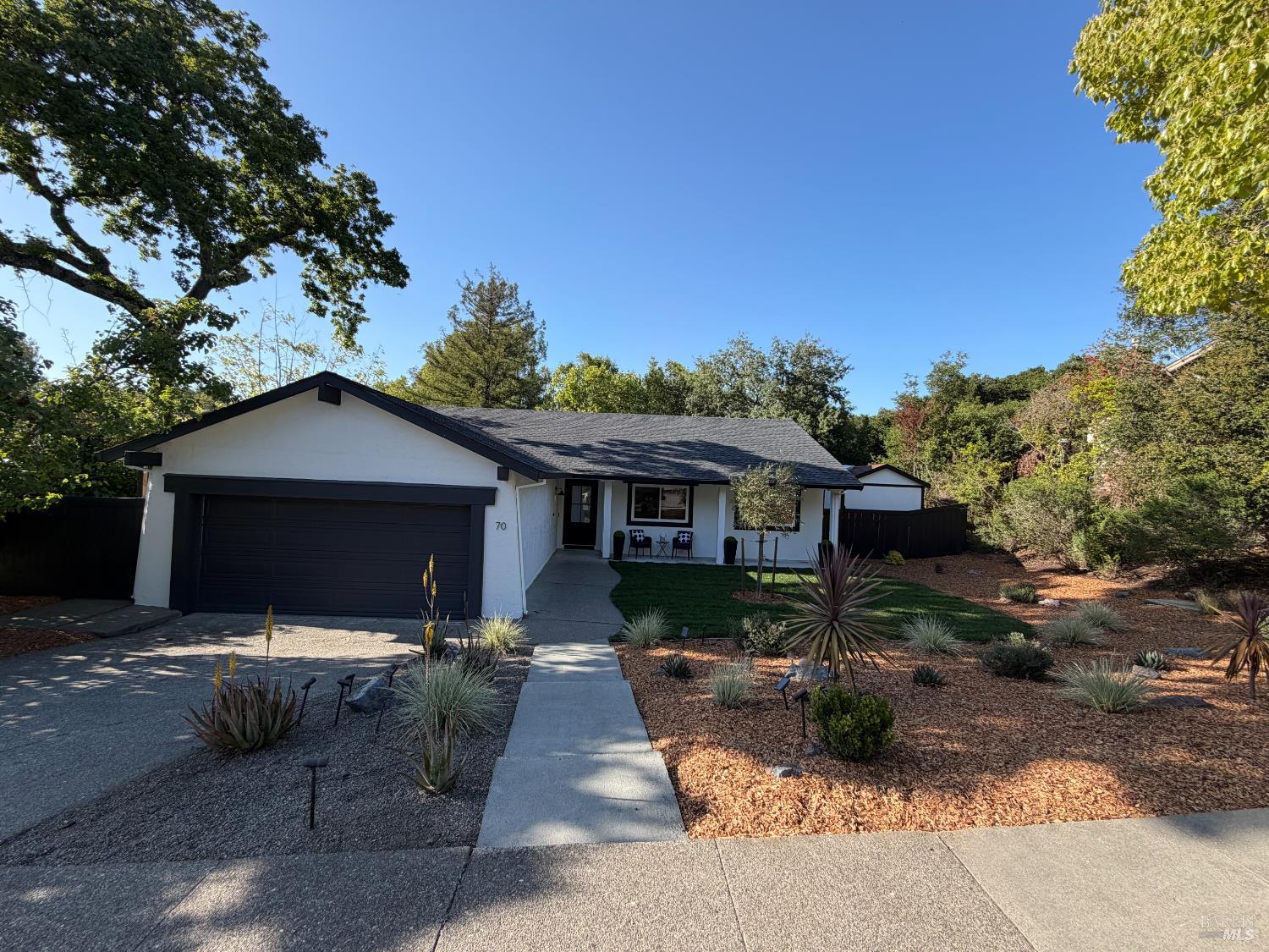 Front Image Thumbnail for BA326025363