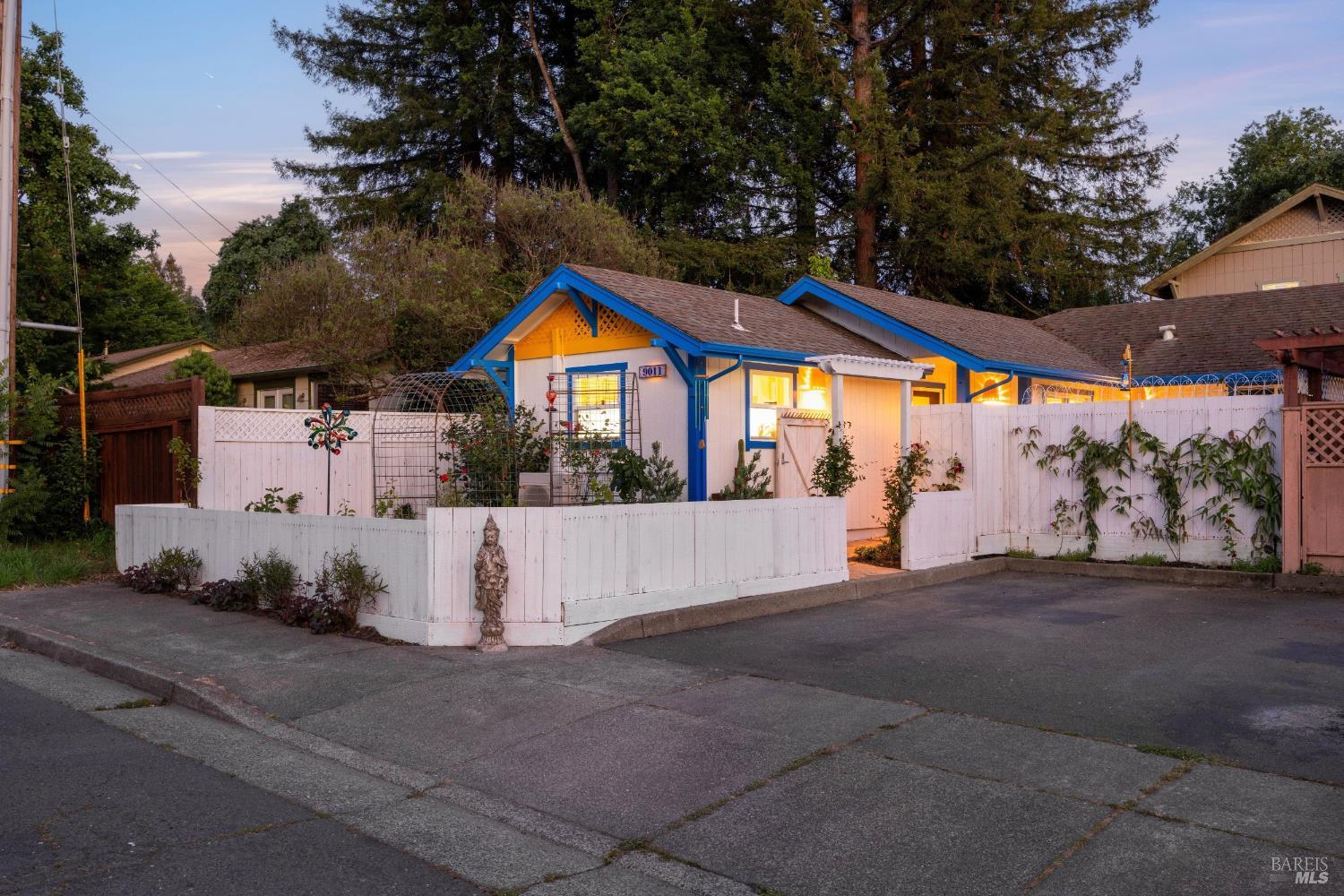 Front Image Thumbnail for BA326036318