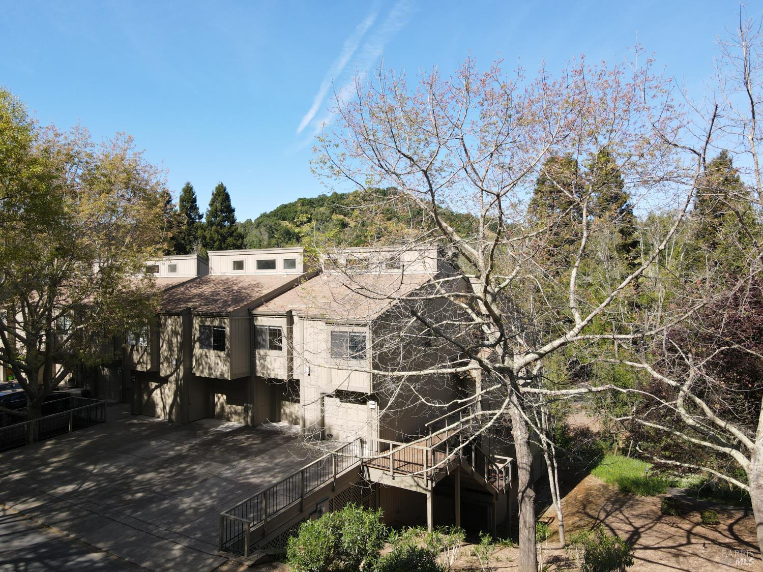 Front Image Thumbnail for BA326036442