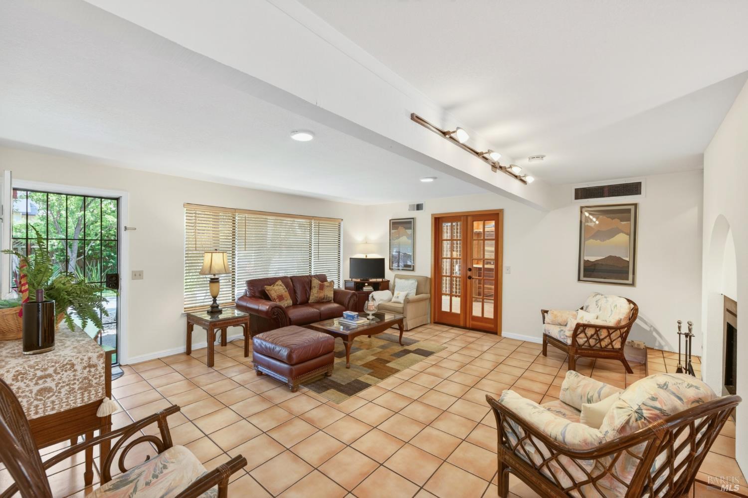 847 W Spain Street #8 photo 2