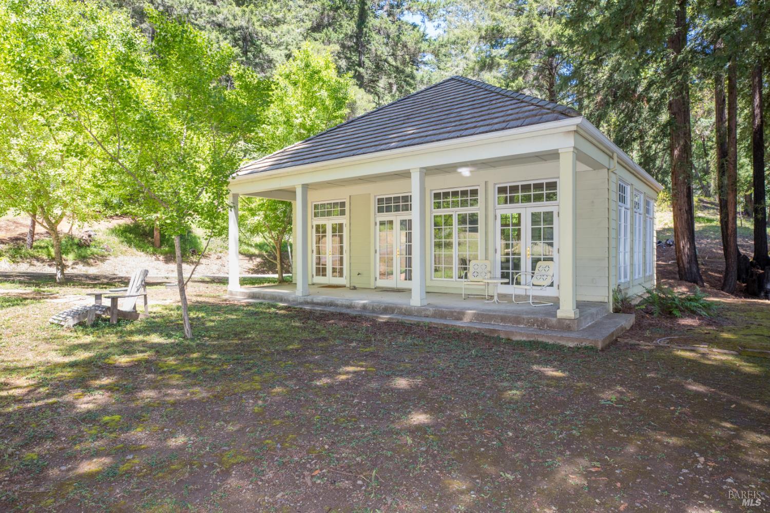 18900 Armstrong Woods Road photo 2