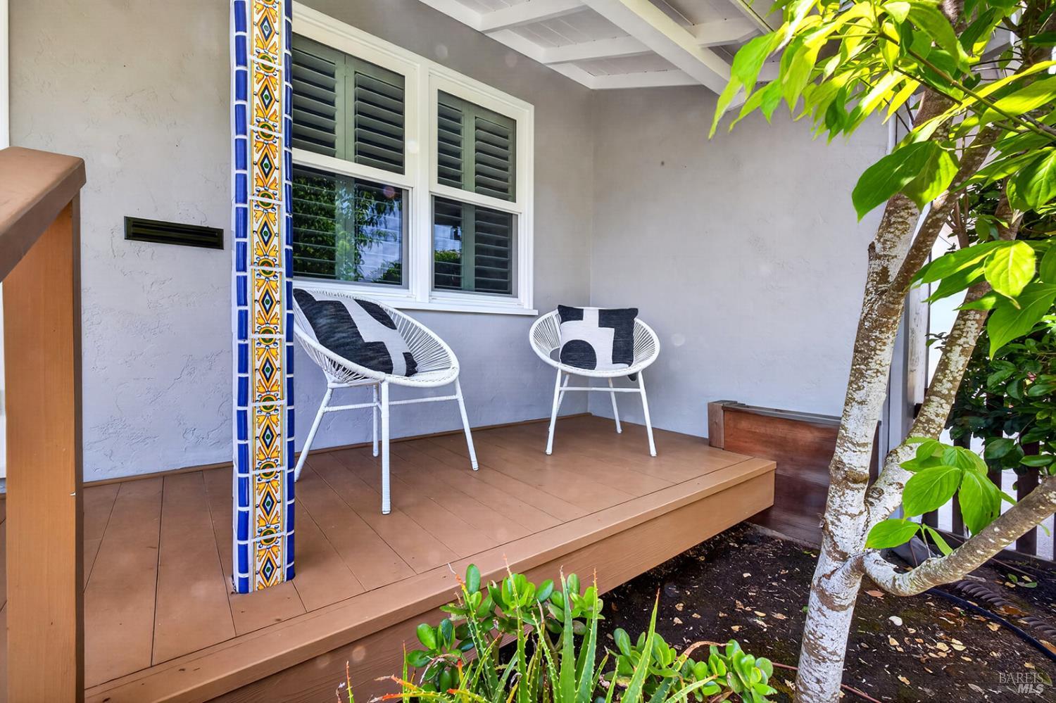 1816 Leonard Avenue photo 3