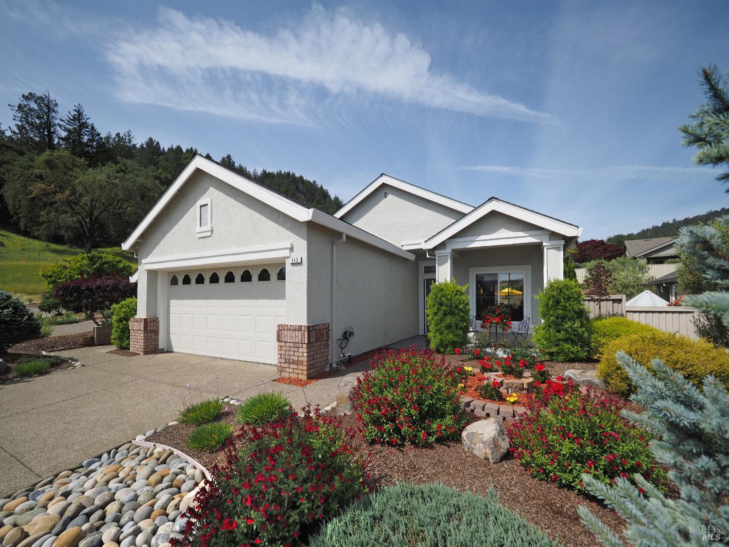 313 Rolling Hill Court photo 2