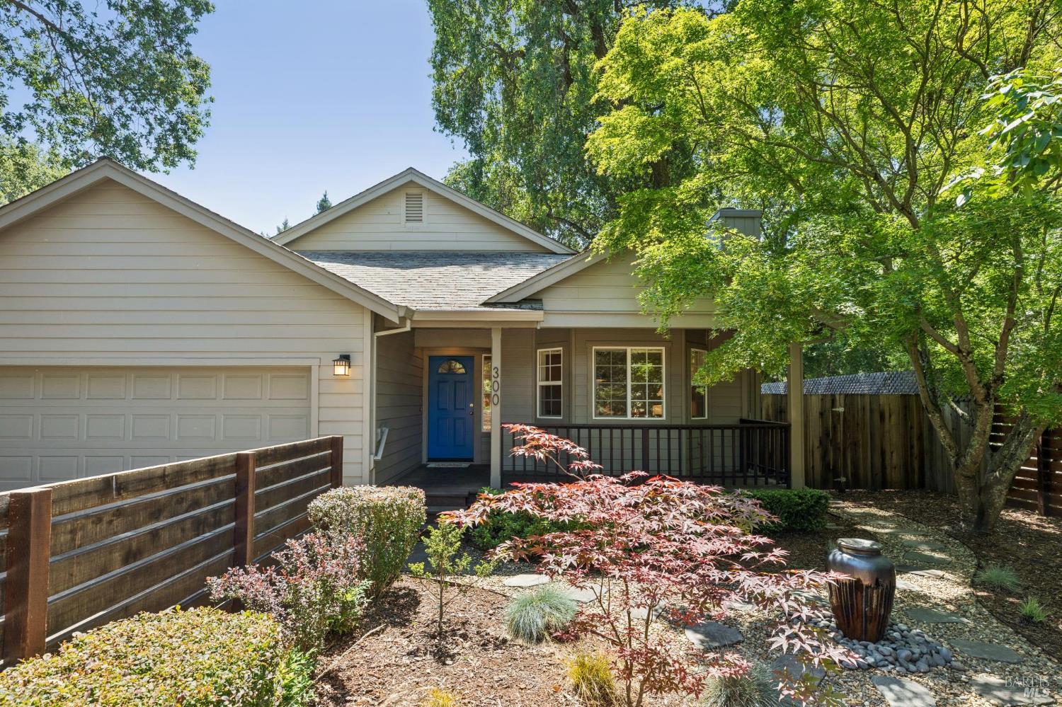 300 Solano Avenue